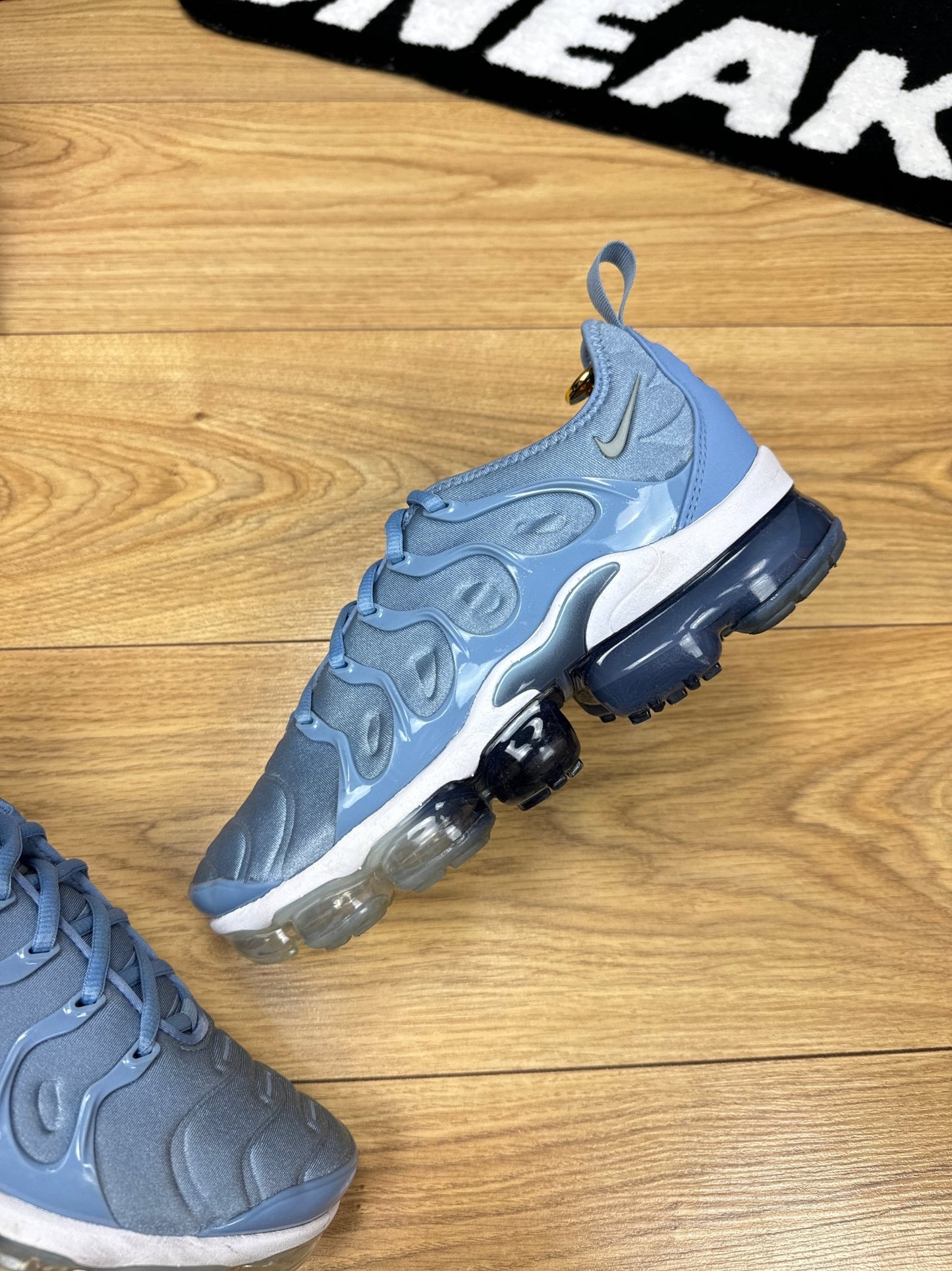 Nike Air Vapormax Plus (41)