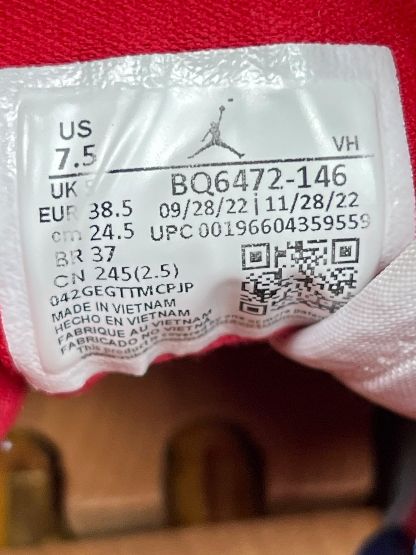 Nike Air Jordan 1 Mid (38.5)