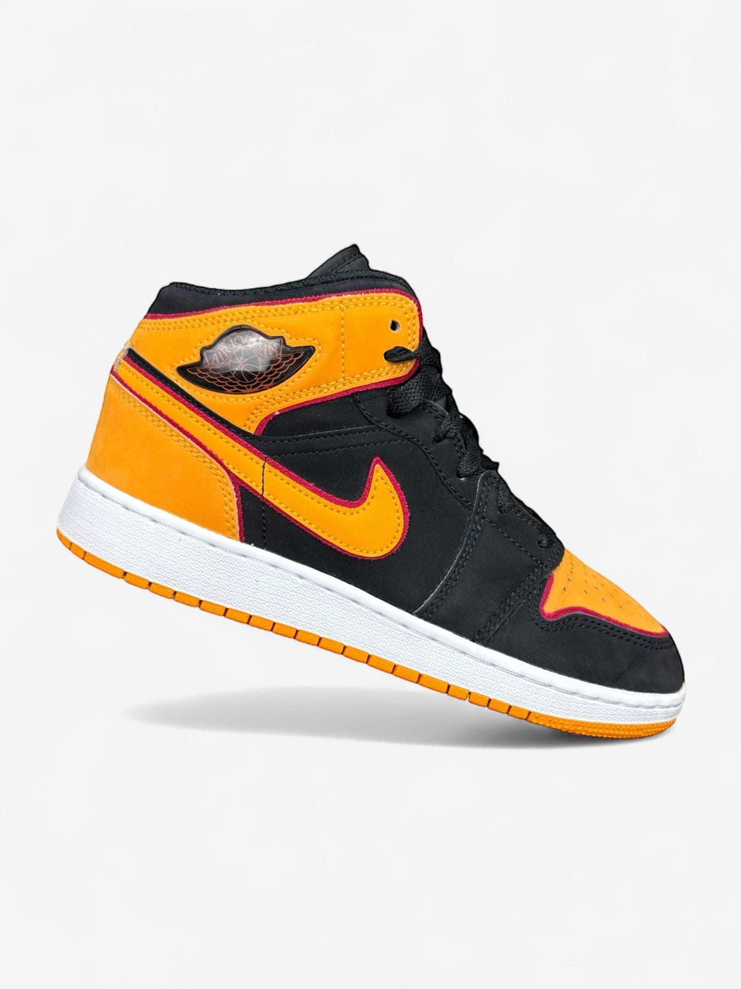 Nike Air Jordan 1 Mid (38)