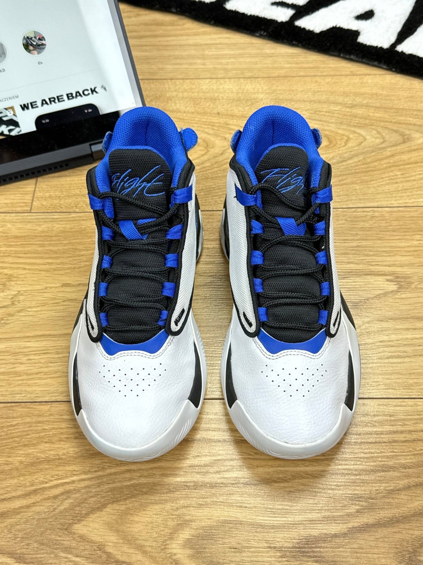 Nike Air Jordan Max Aura 4 (37.5)