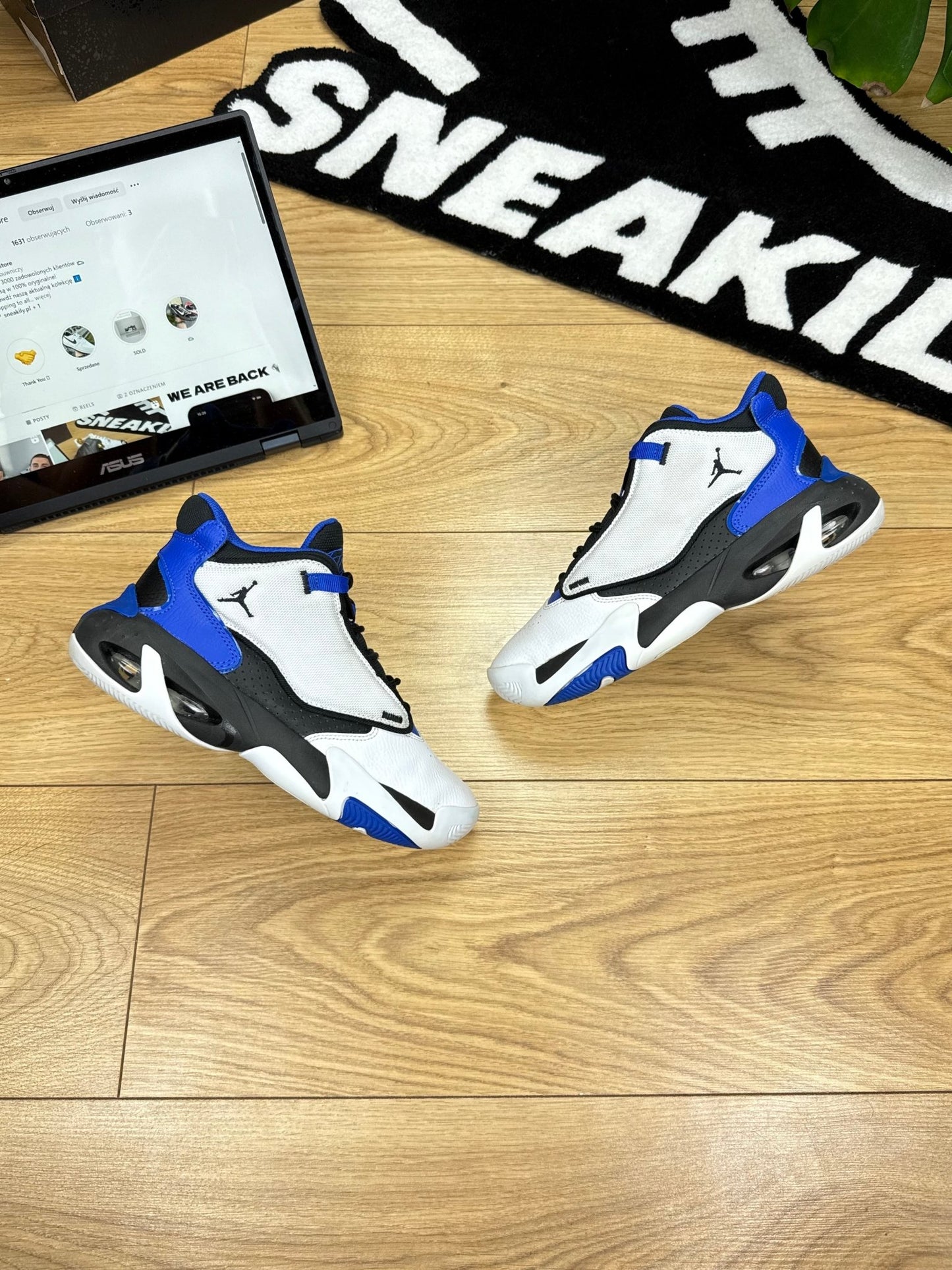 Nike Air Jordan Max Aura 4 (37.5)