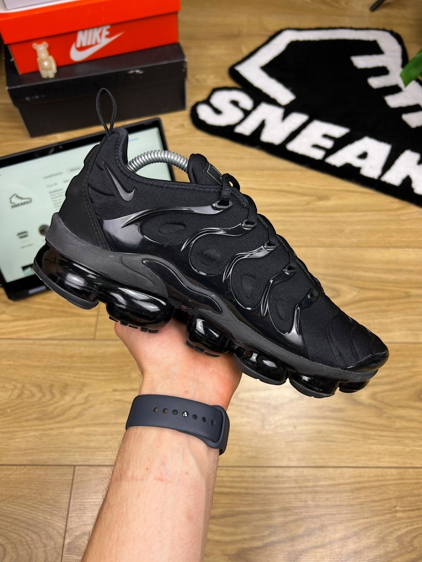 Nike Air Vapormax Plus (42.5)