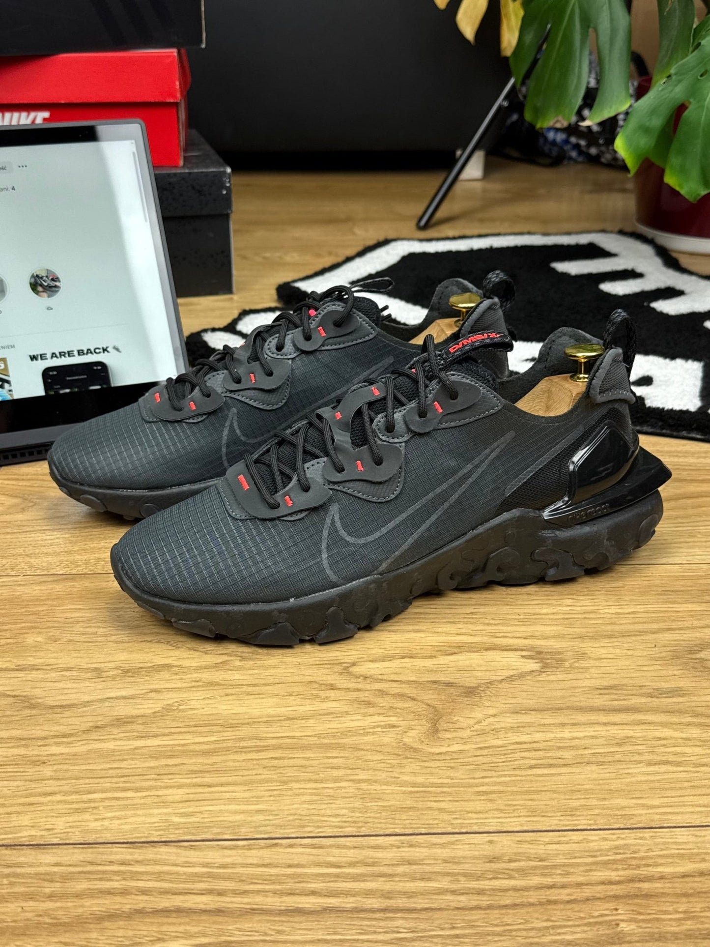 Nike React Vision (45.5)