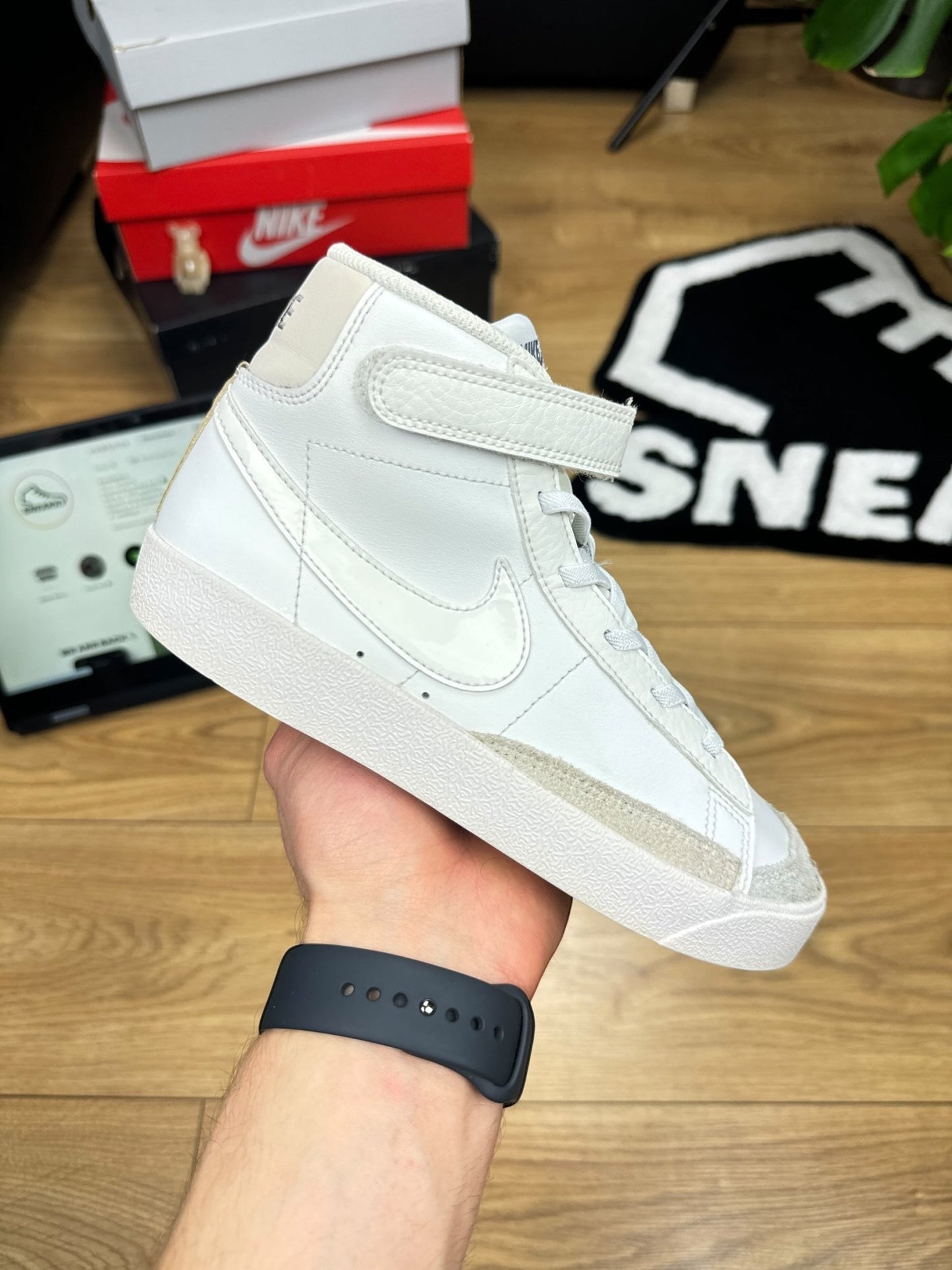 Nike Blazer Mid 77 (35)