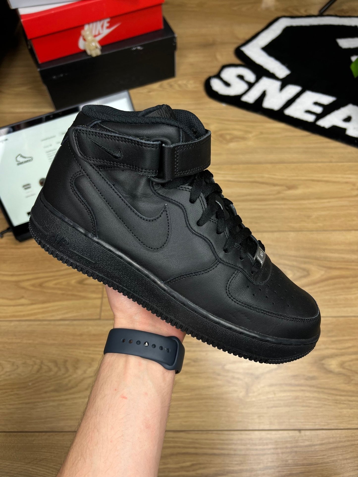 Nike Air Force 1 Mid (42.5)