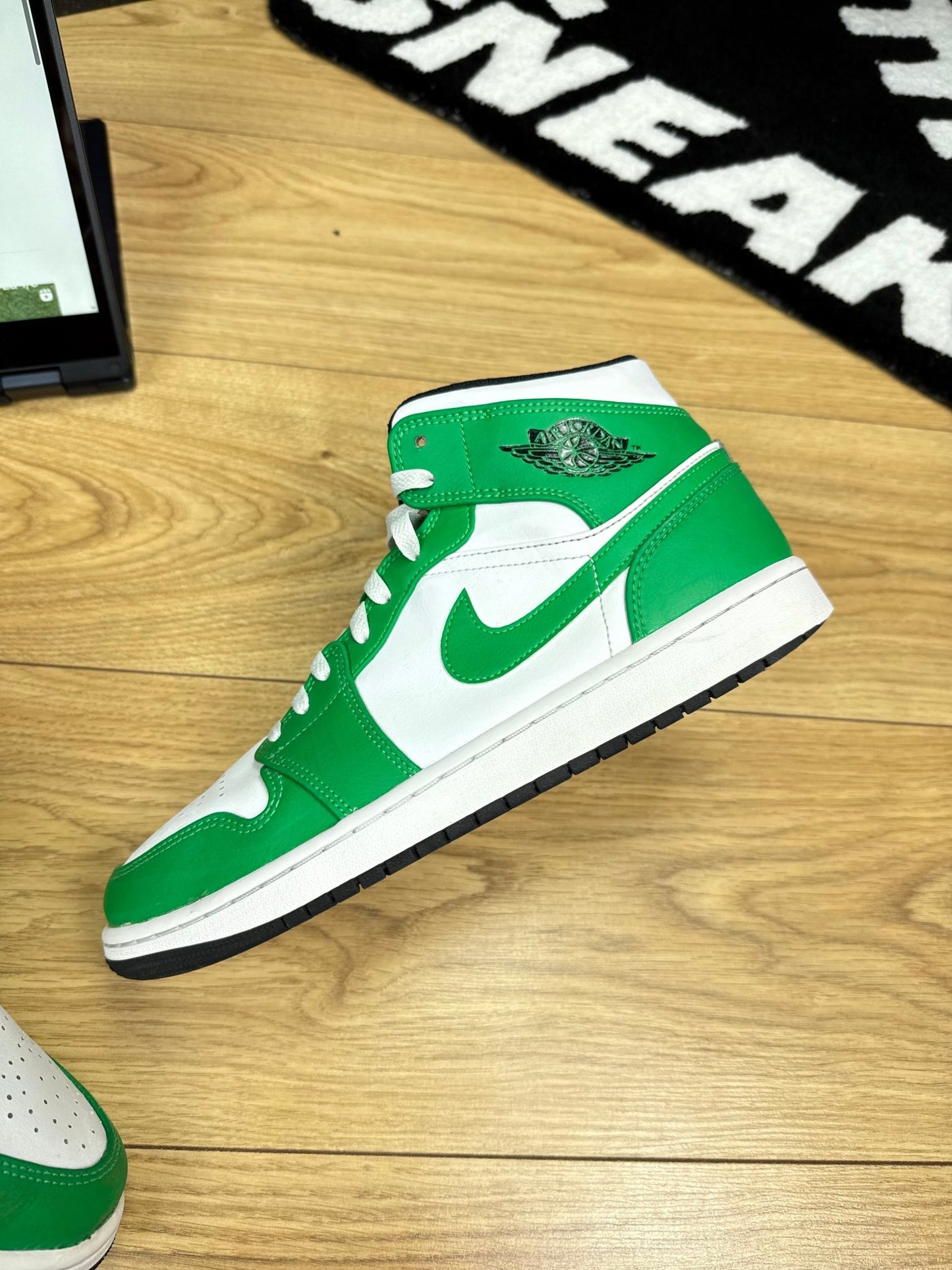 Nike Air Jordan 1 Mid (43)