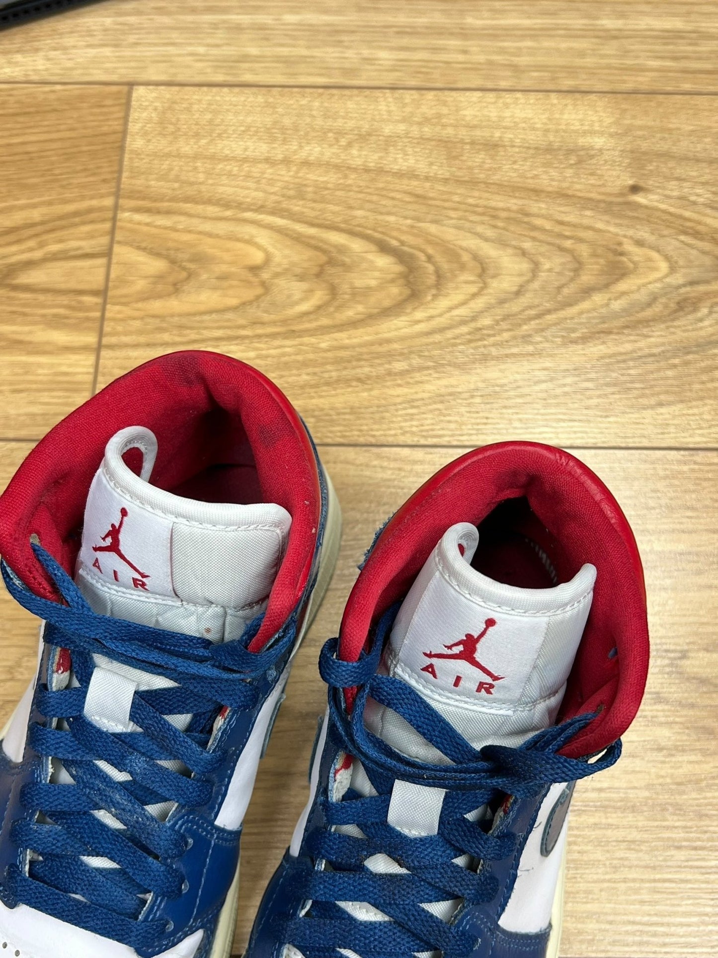 Nike Air Jordan 1 Mid (38.5)