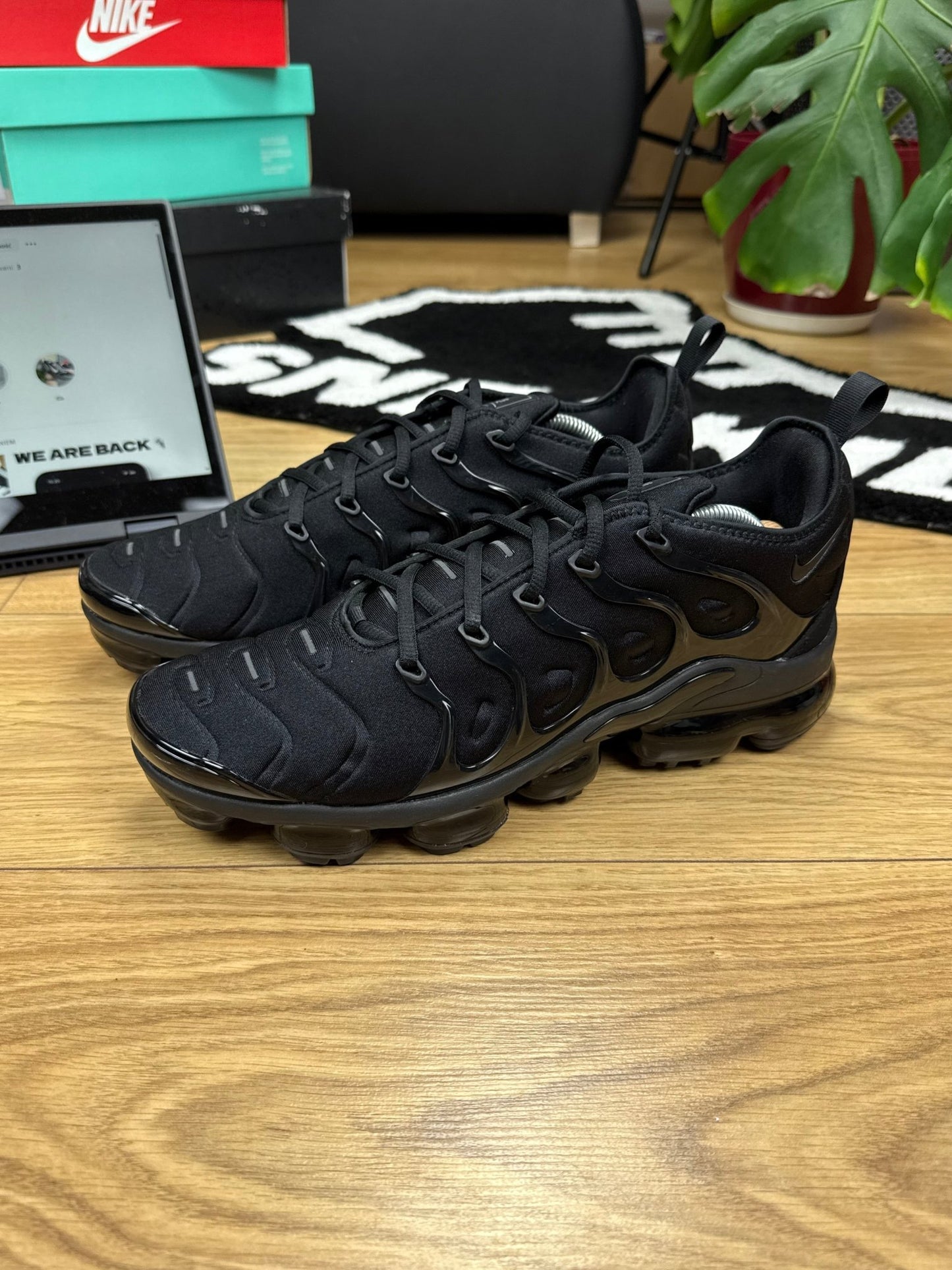 Nike Air Vapormax Plus (45.5)