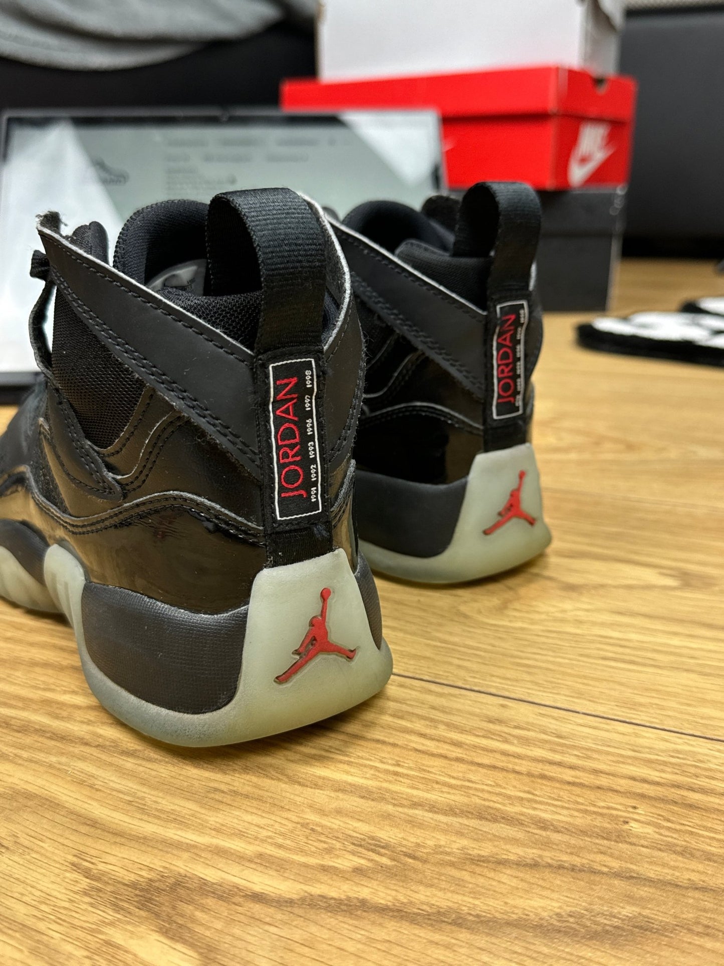 Nike Air Jordan Jumpman Two Trey (39)