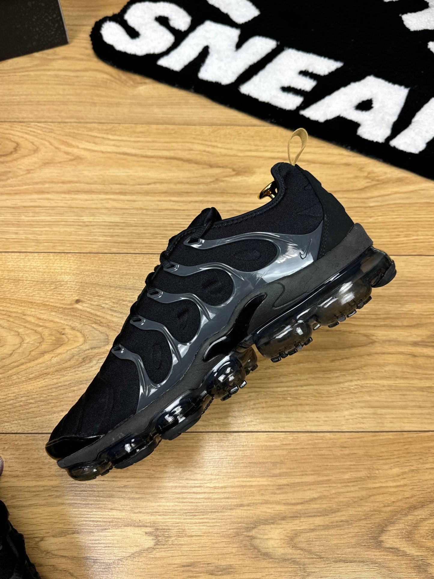 Nike Air Vapormax Plus (45.5)