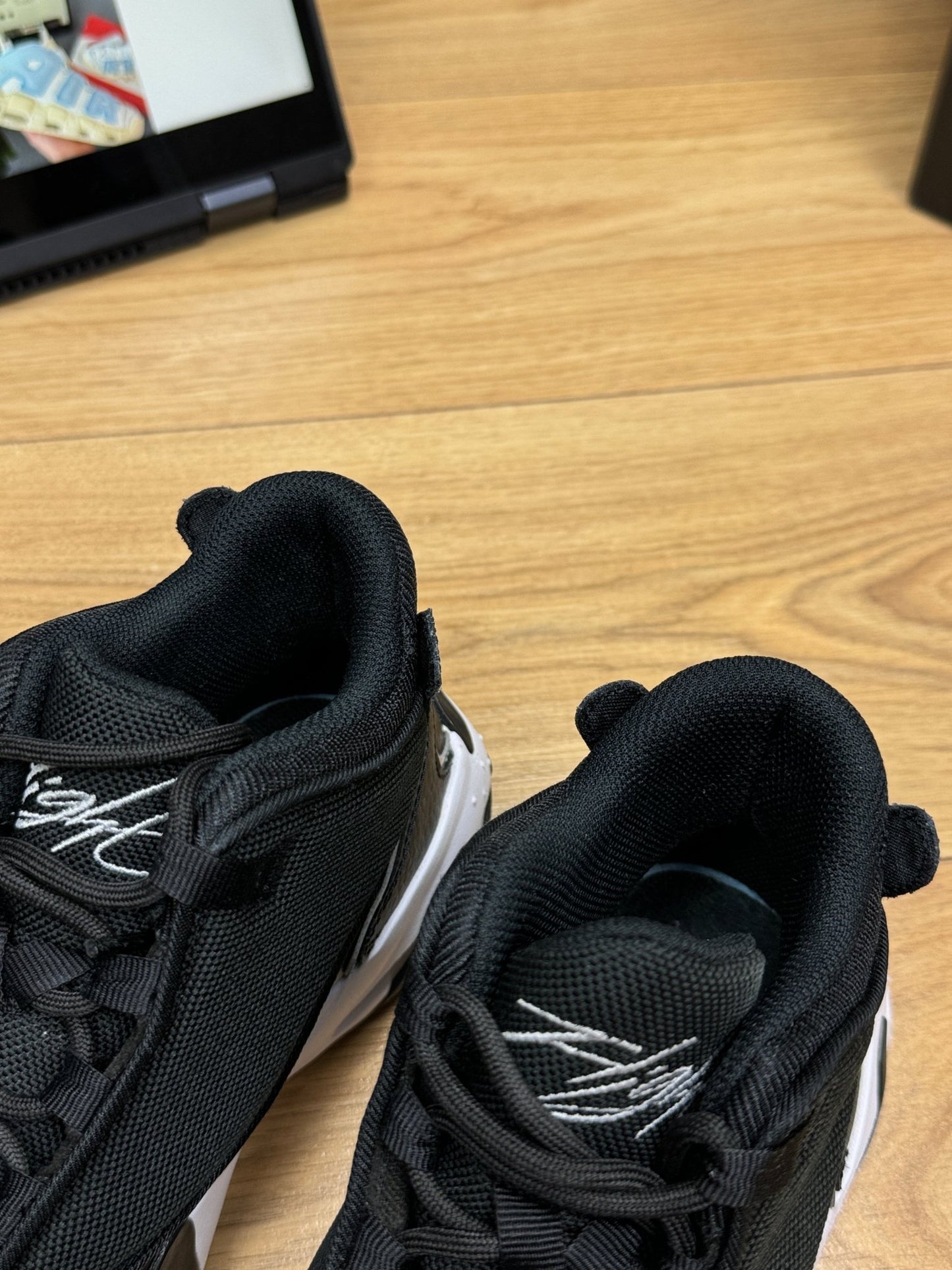 Nike Air Jordan Max Aura 4 (37.5)