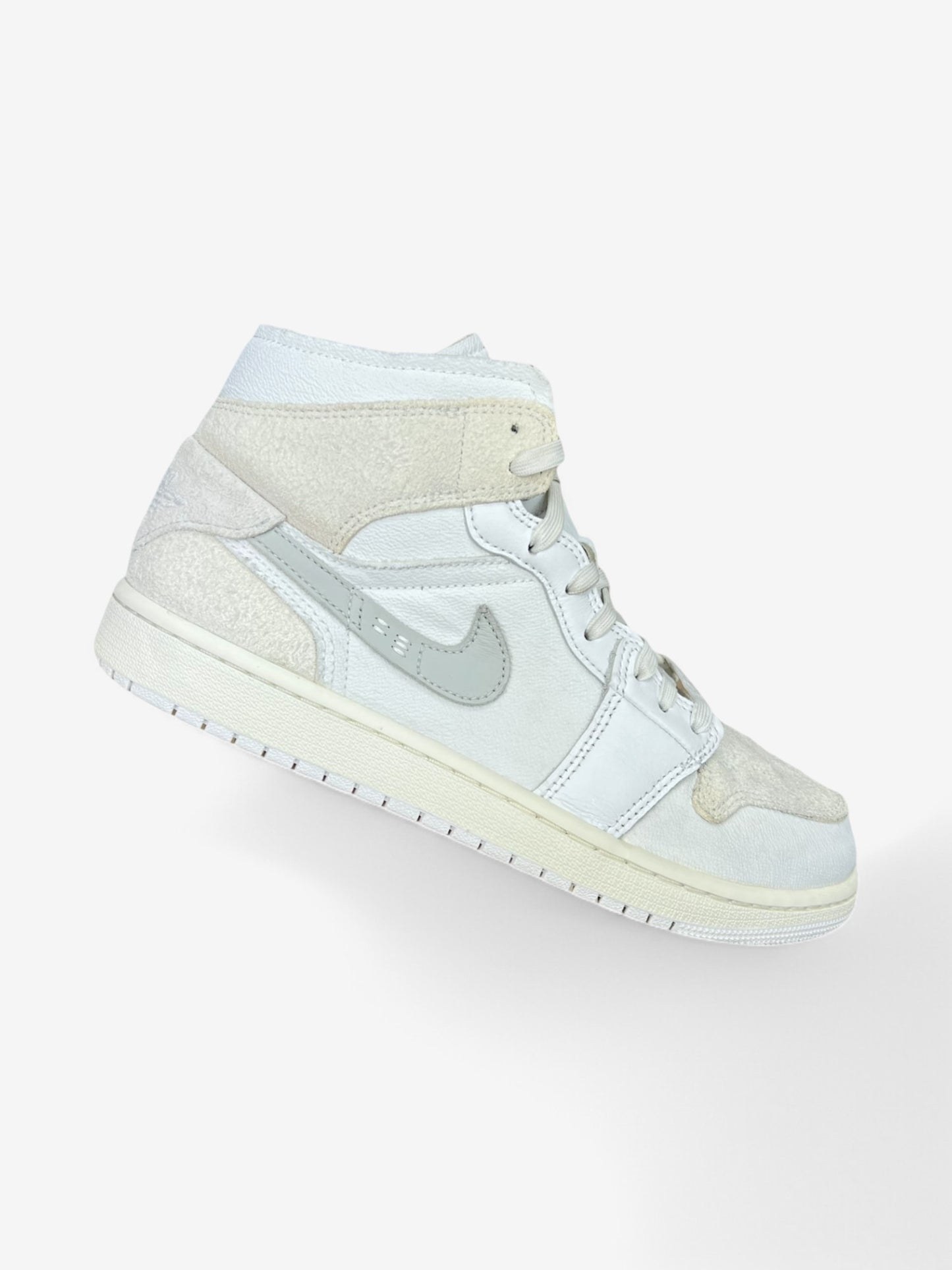 Nike Air Jordan 1 Mid (43)