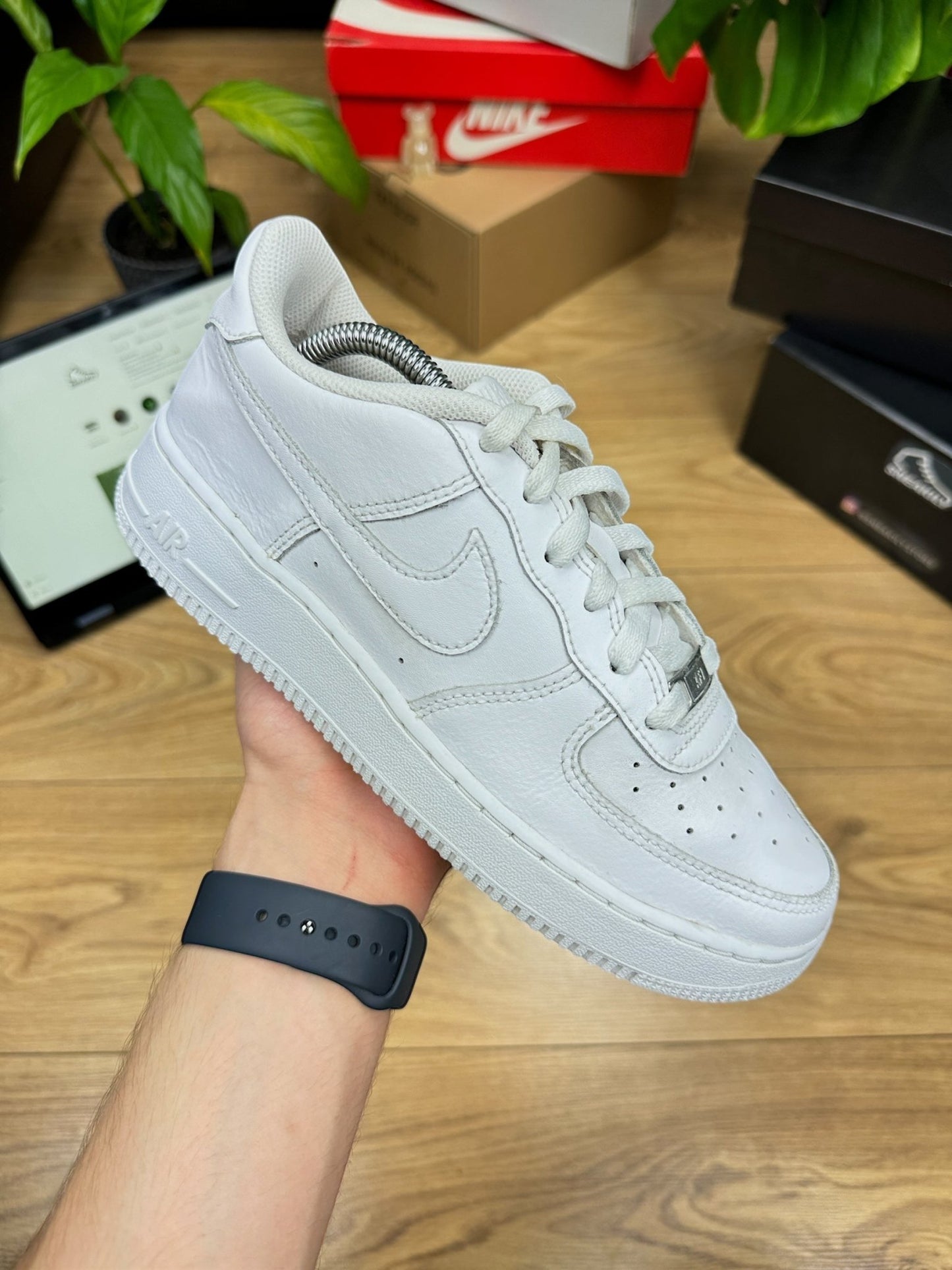 Nike Air Force 1 Low (38.5)