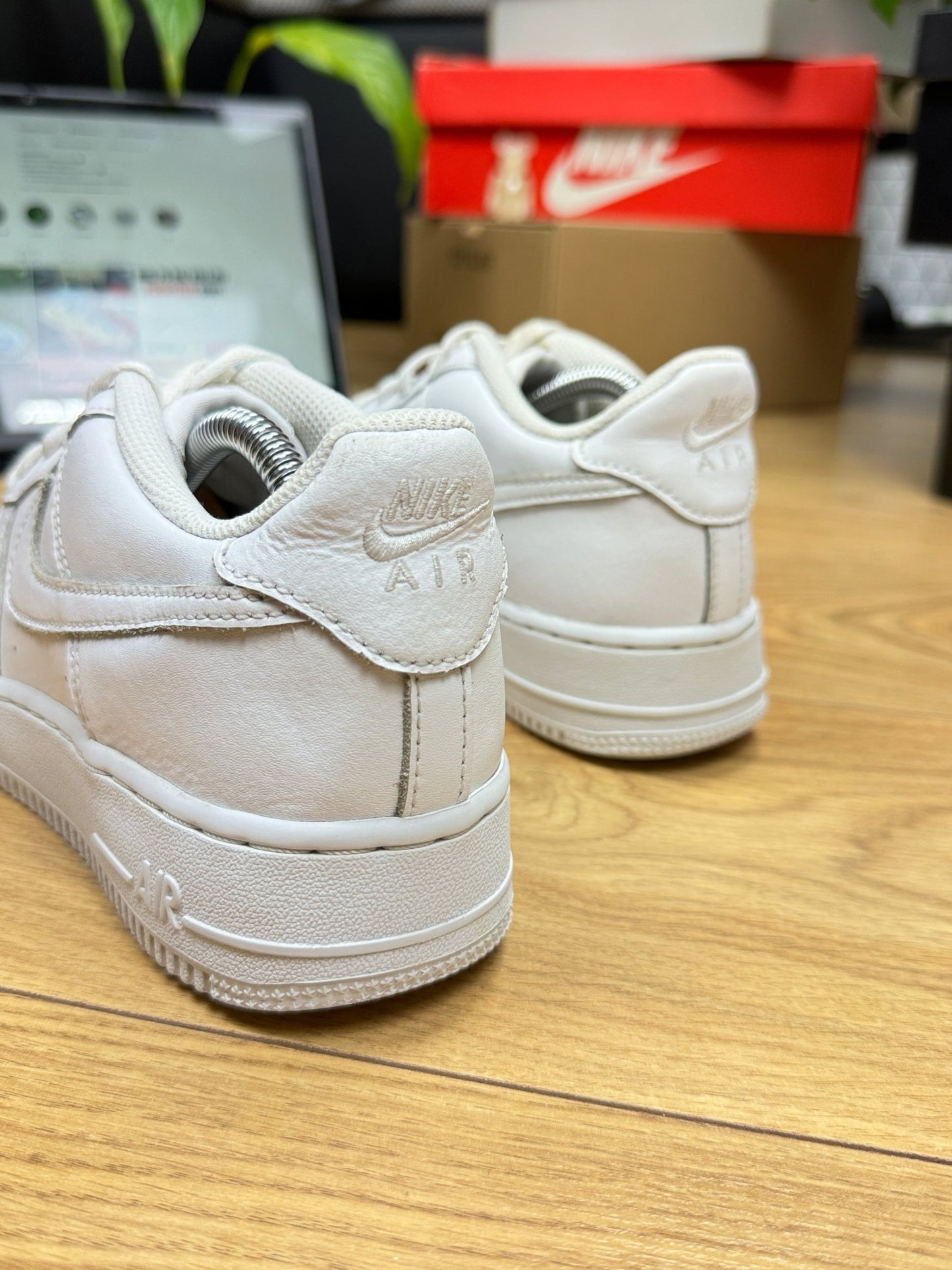 Nike Air Force 1 Low (38.5)