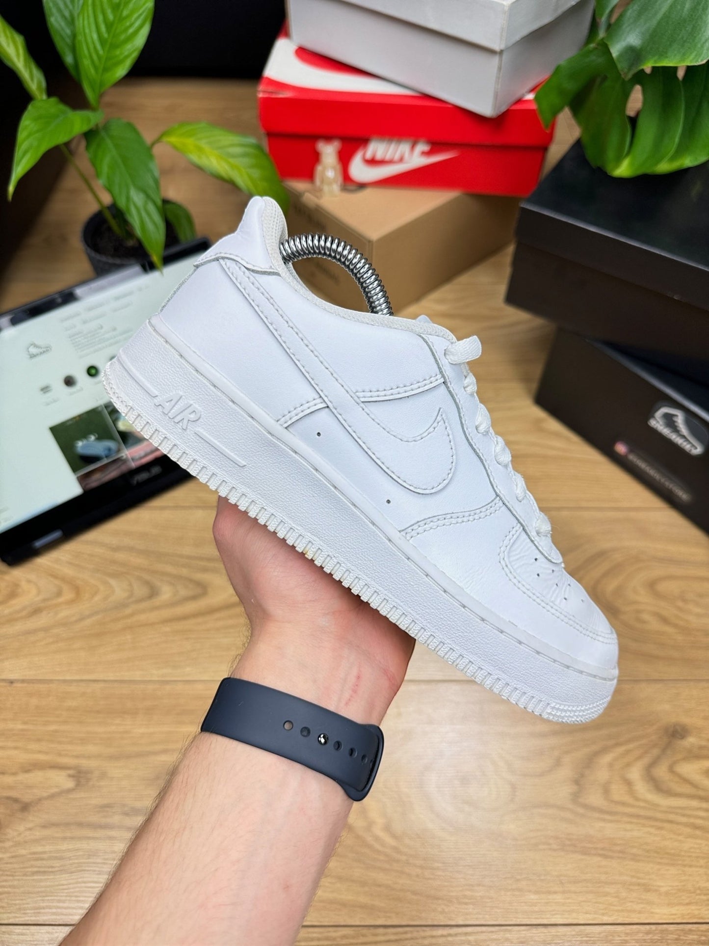 Nike Air Force 1 Low (38.5)
