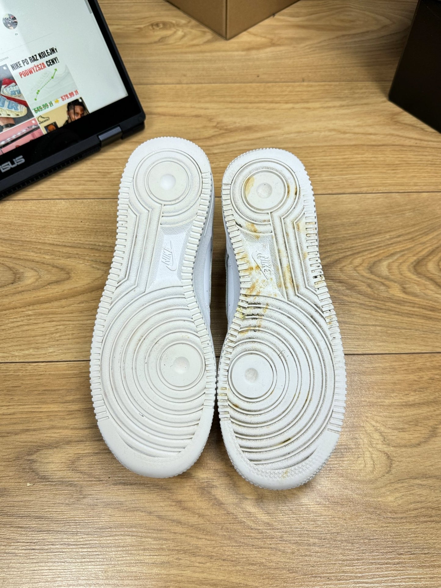 Nike Air Force 1 Low (38.5)