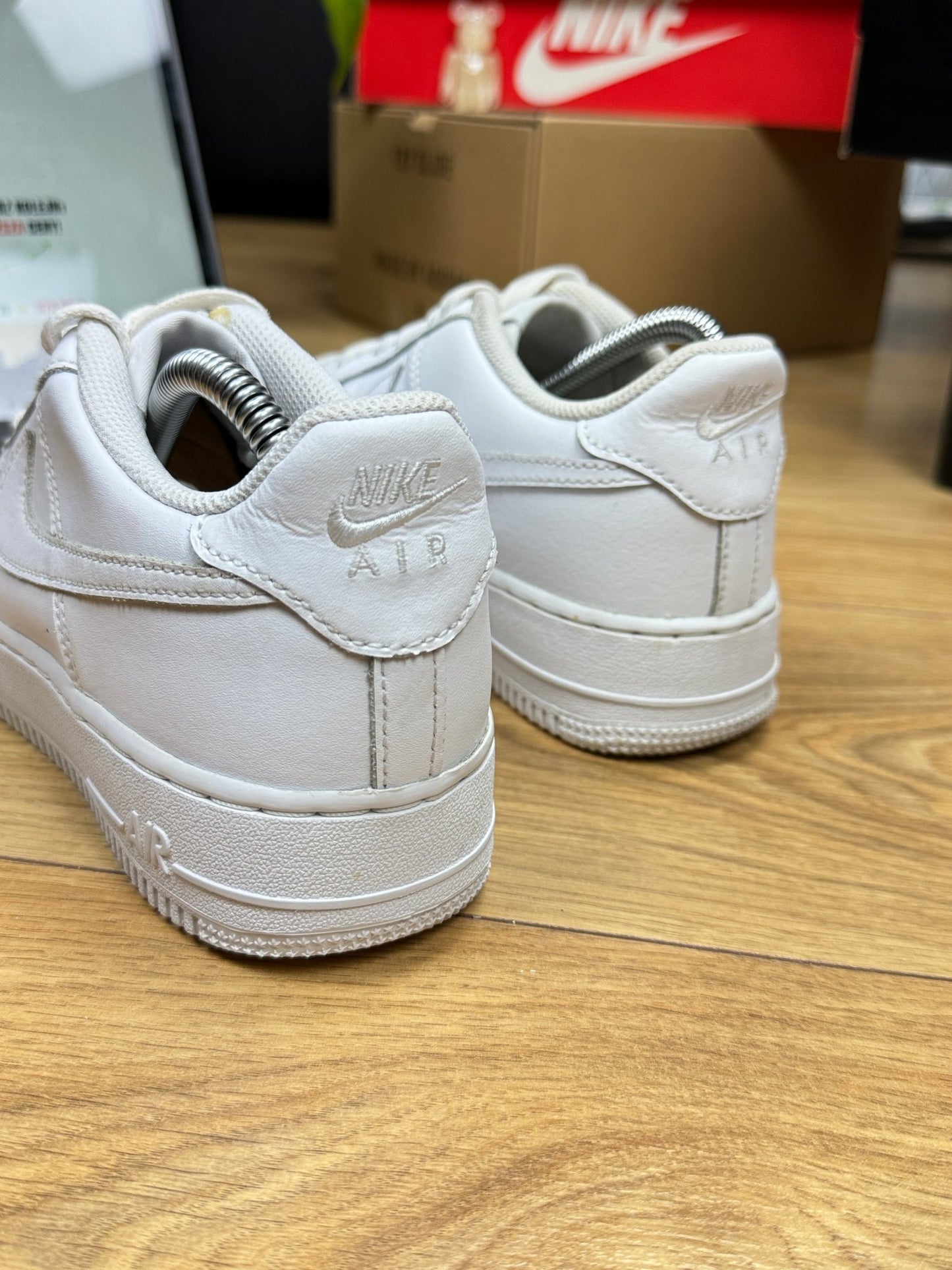 Nike Air Force 1 Low (38.5)