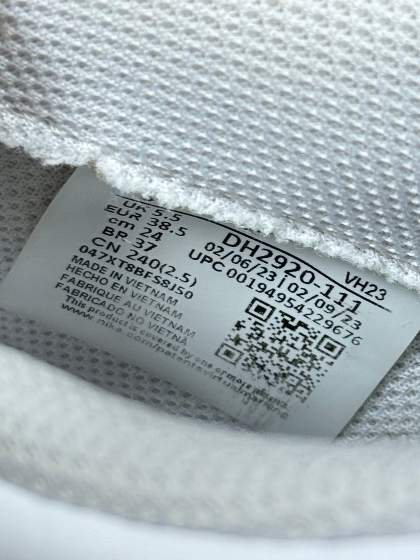 Nike Air Force 1 Low (38.5)