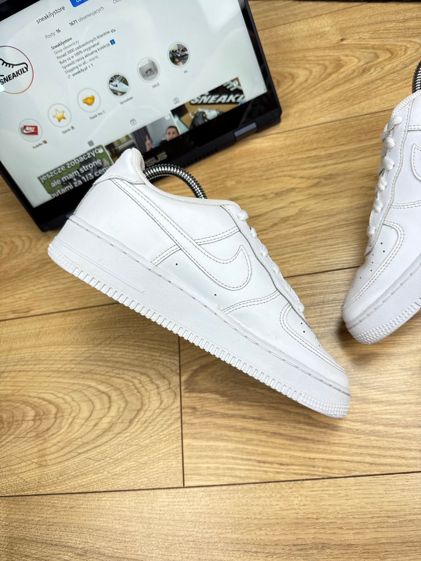 Nike Air Force 1 Low (40)