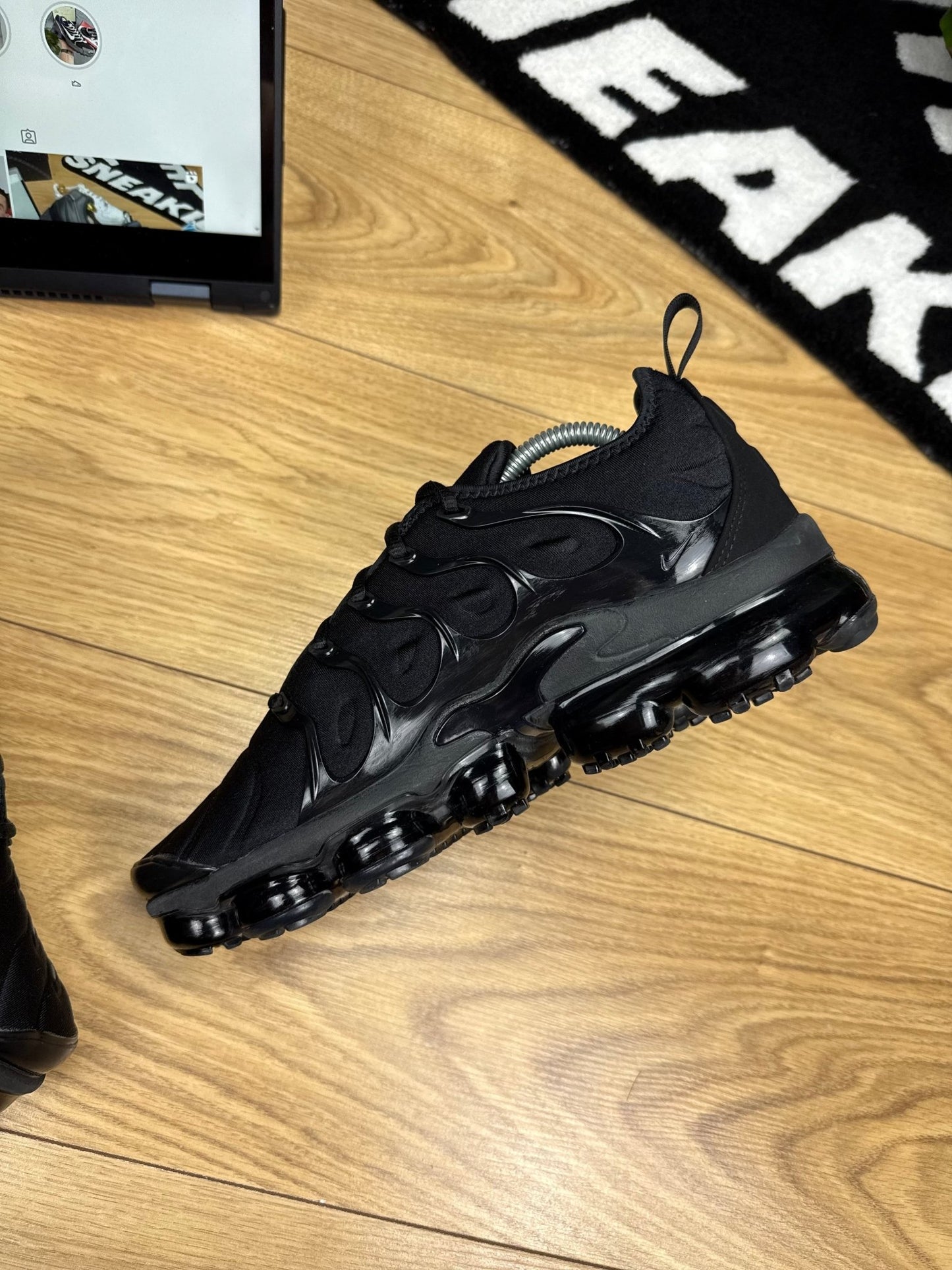Nike Air Vapormax Plus (42.5)