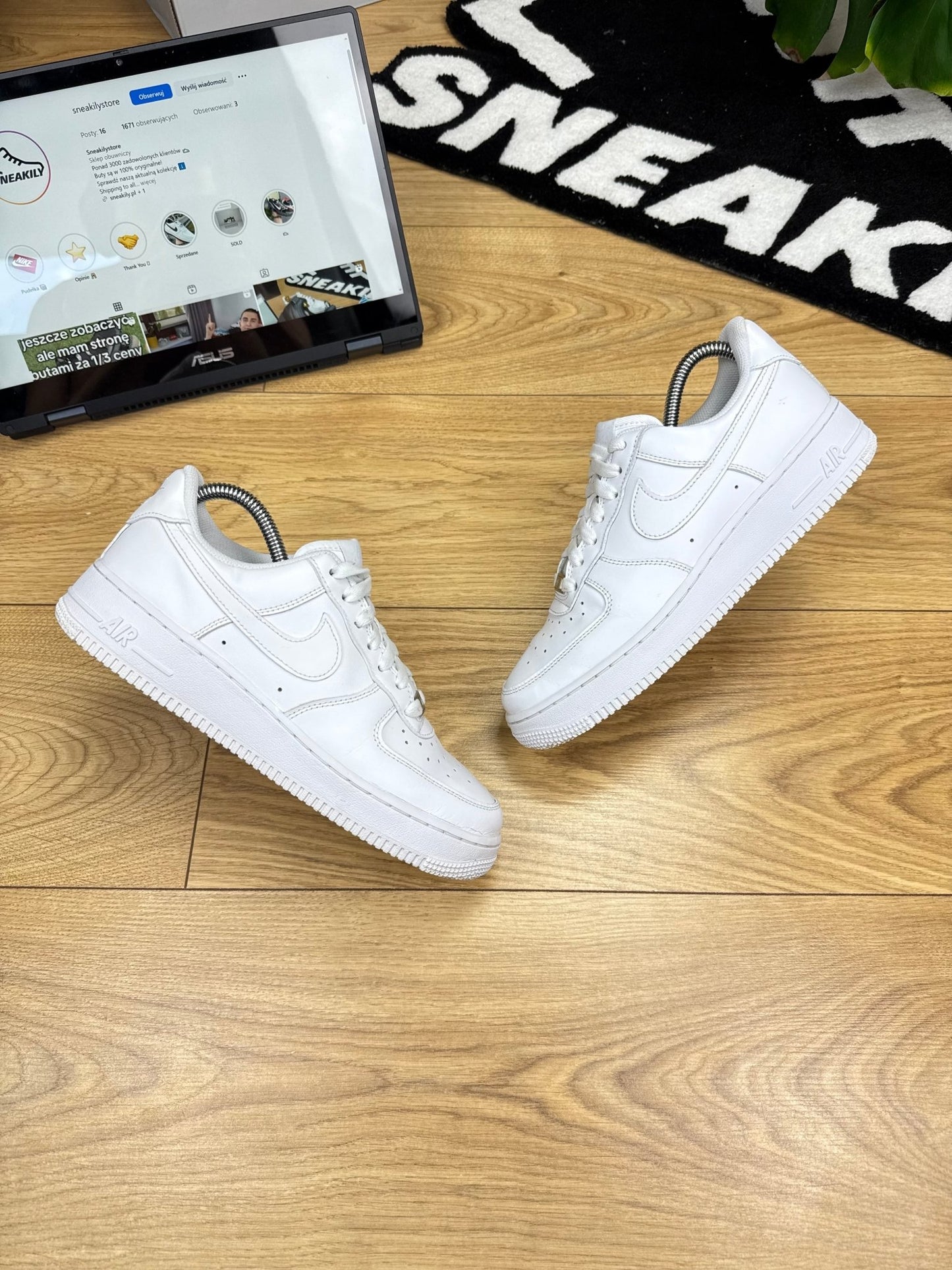 Nike Air Force 1 Low (40)