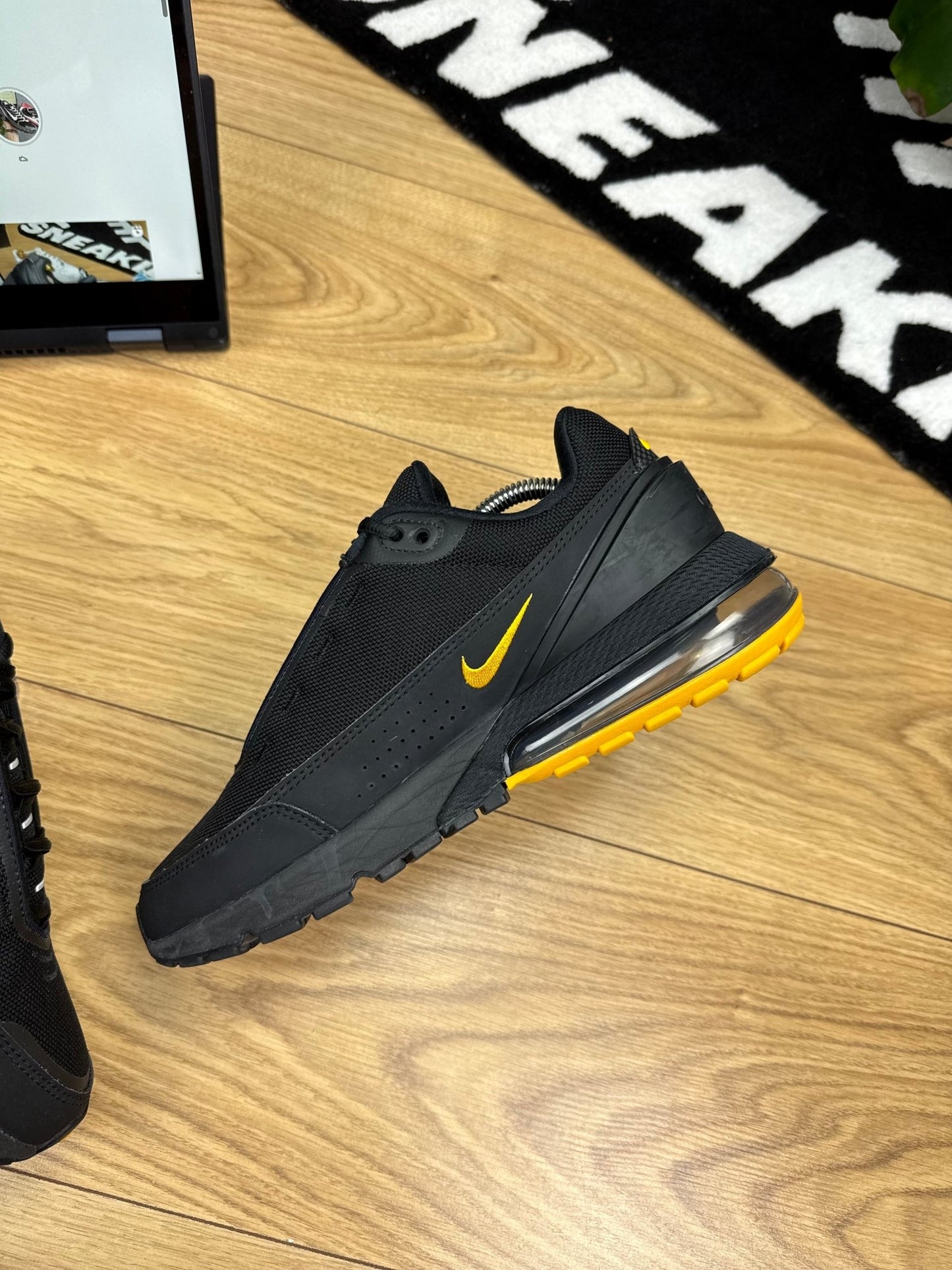 Nike Air Max Pulse (41)