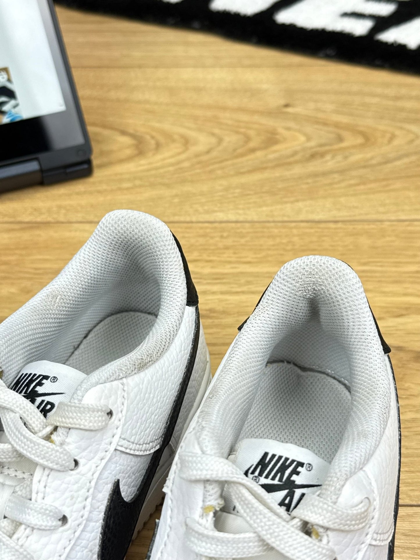 Nike Air Force 1 Low (38.5)
