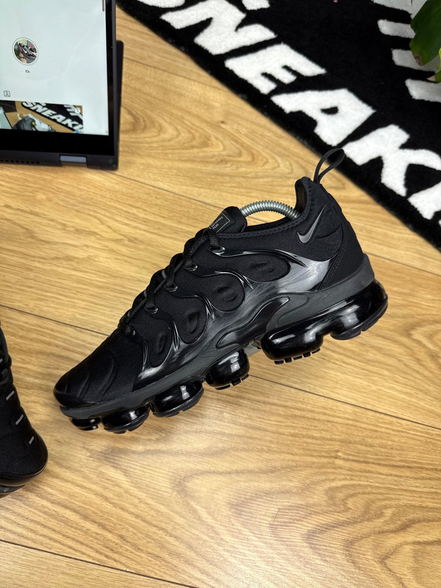 Nike Air Vapormax Plus (42.5)