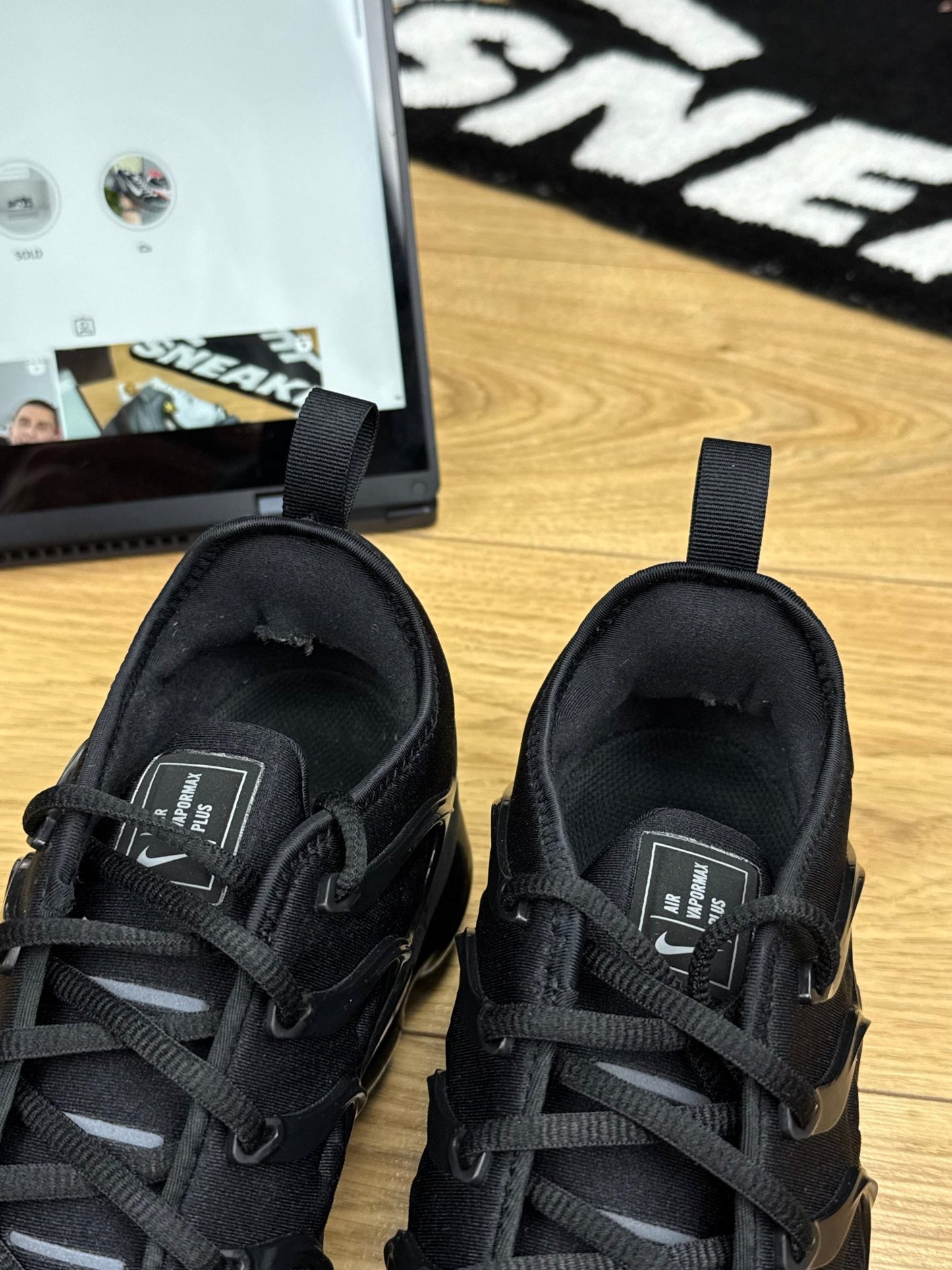 Nike Air Vapormax Plus (42.5)