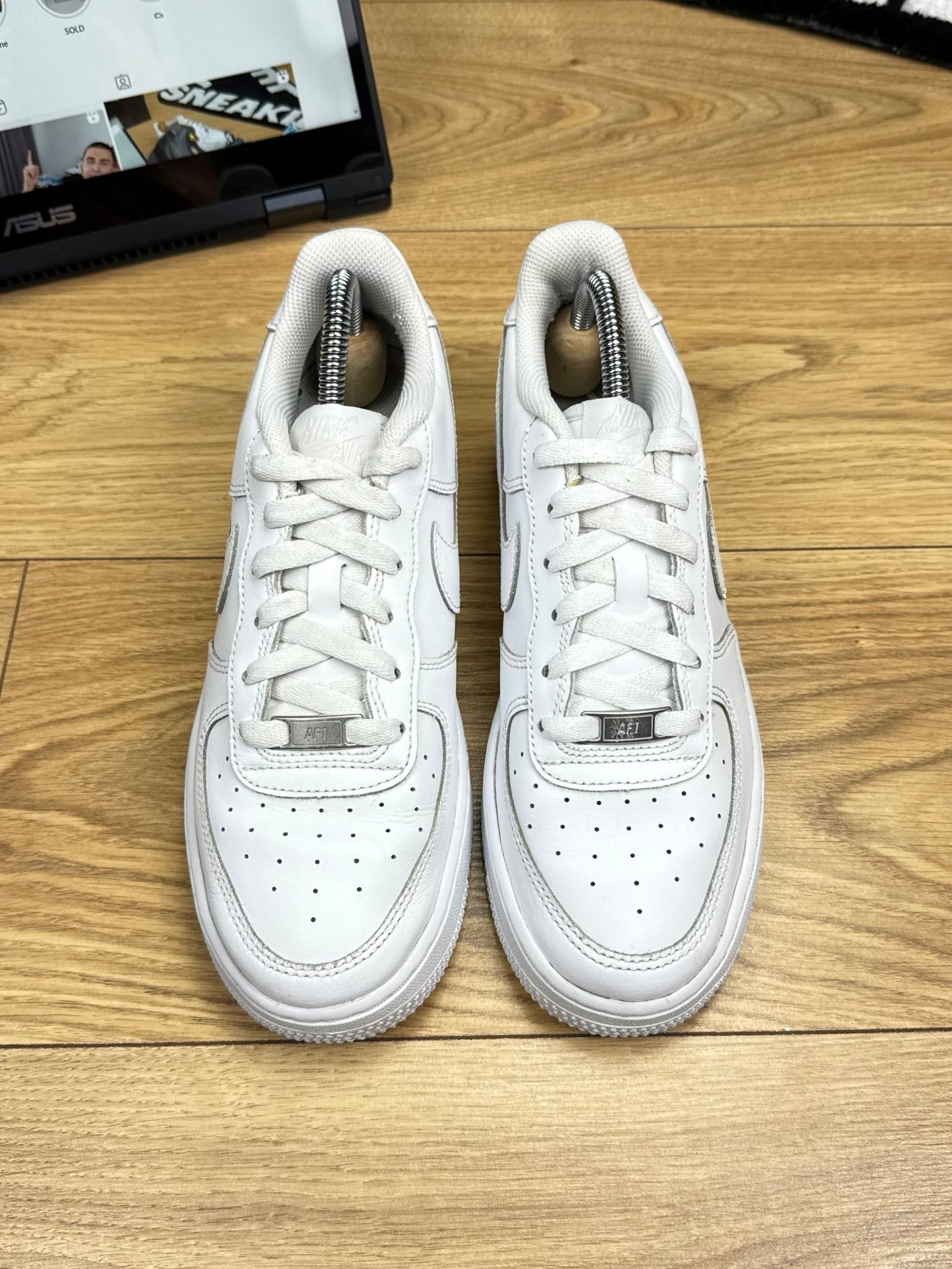 Nike Air Force 1 Low (40)