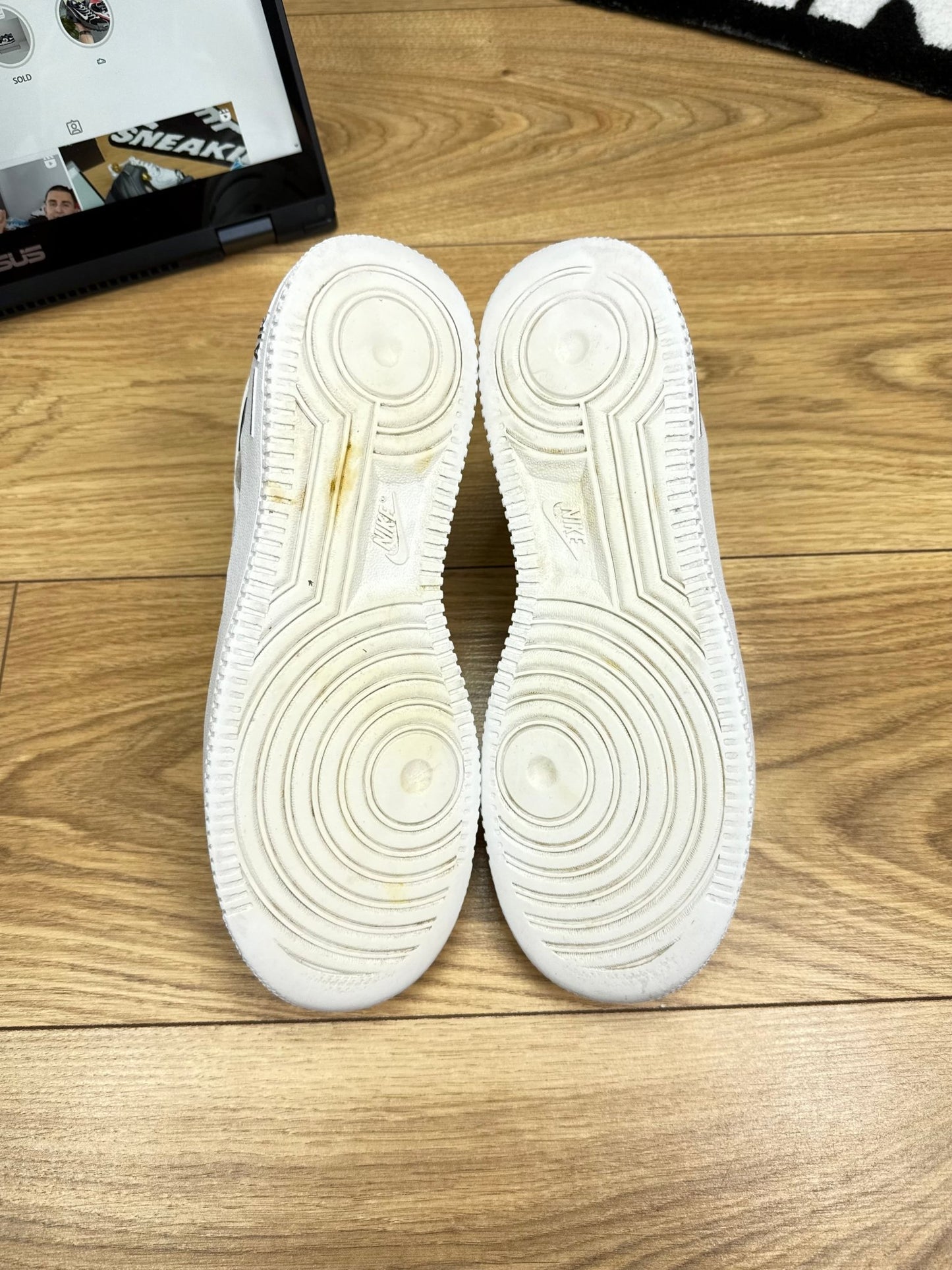 Nike Air Force 1 Low (40)
