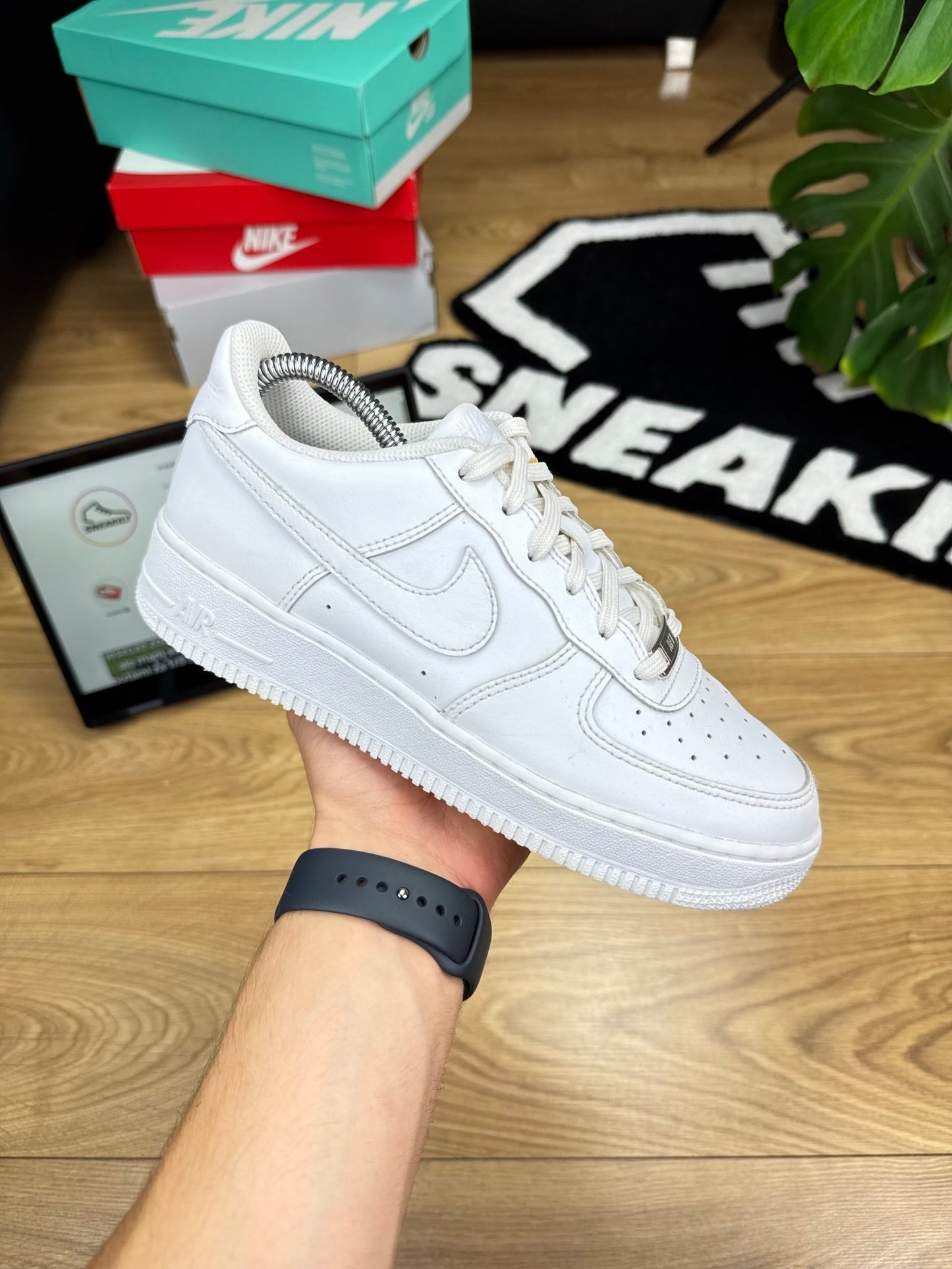 Nike Air Force 1 Low (38.5)