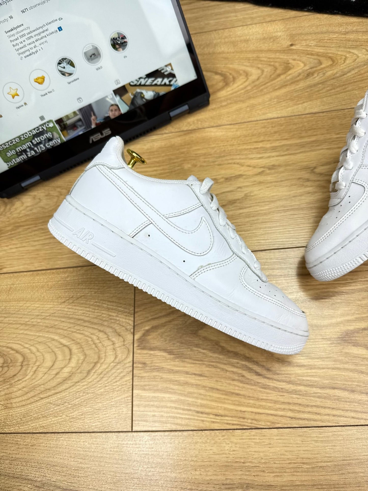 Nike Air Force 1 Low (40)