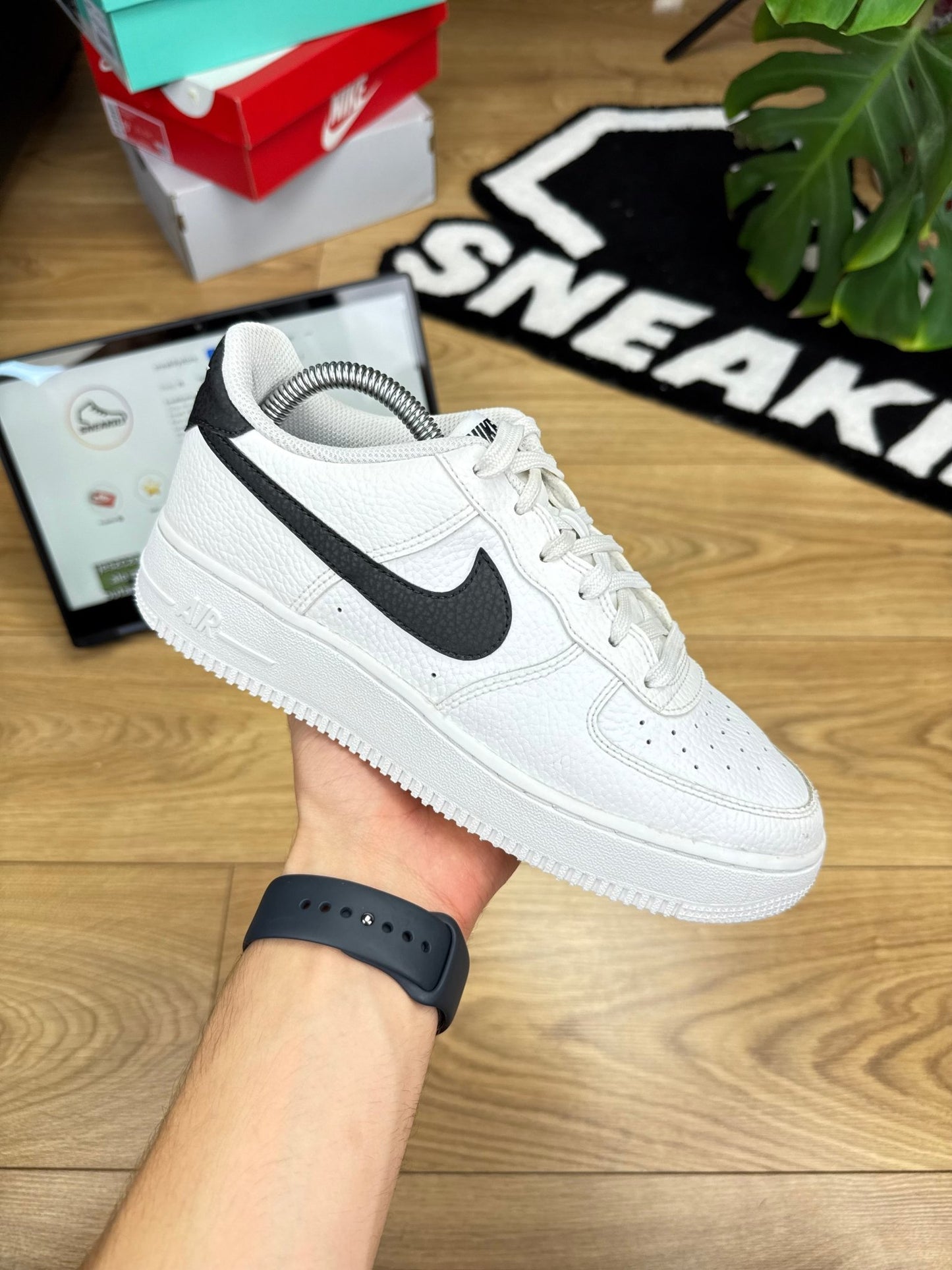 Nike Air Force 1 Low (38.5)