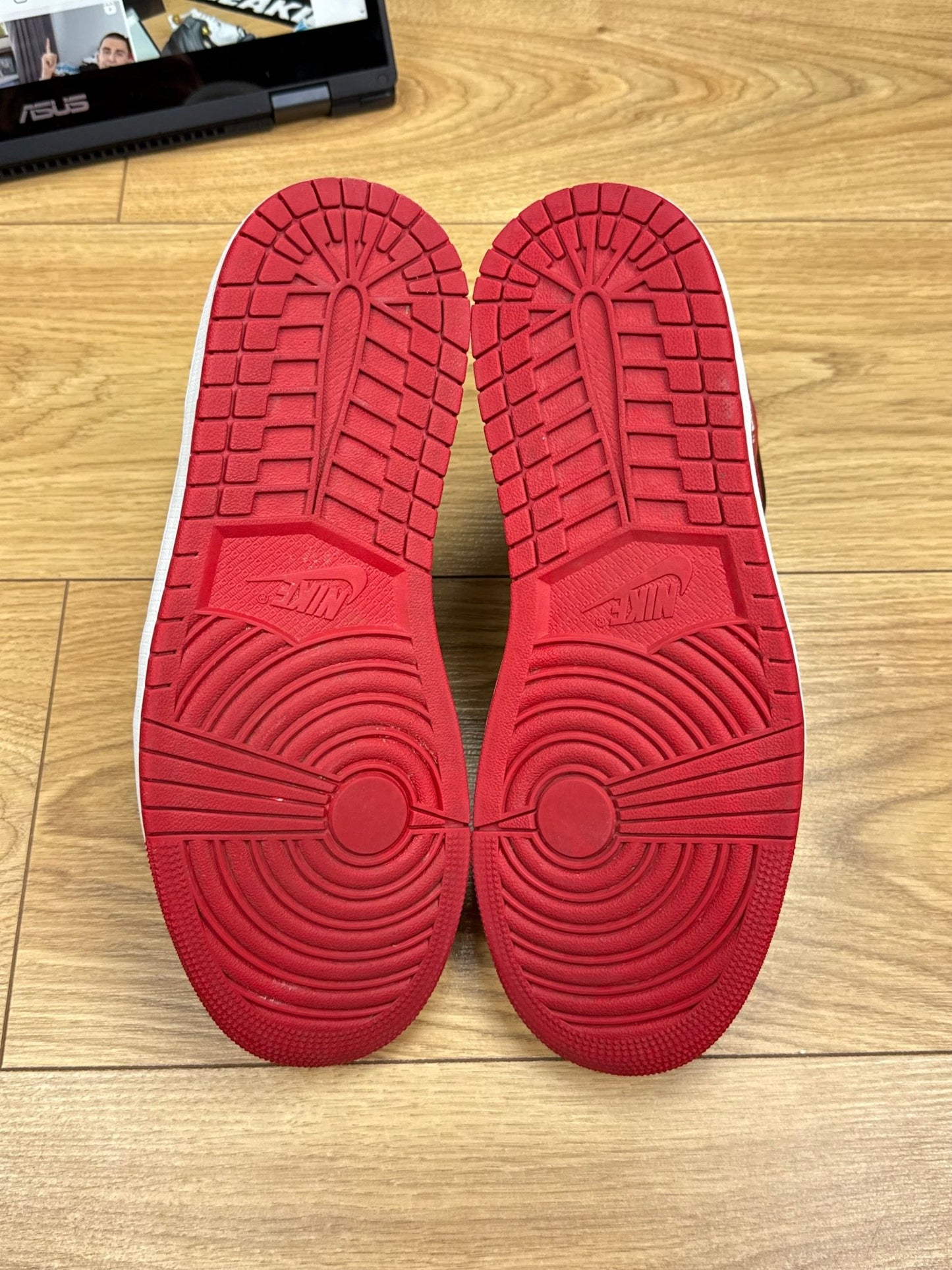 Nike Air Jordan 1 Mid (42.5)