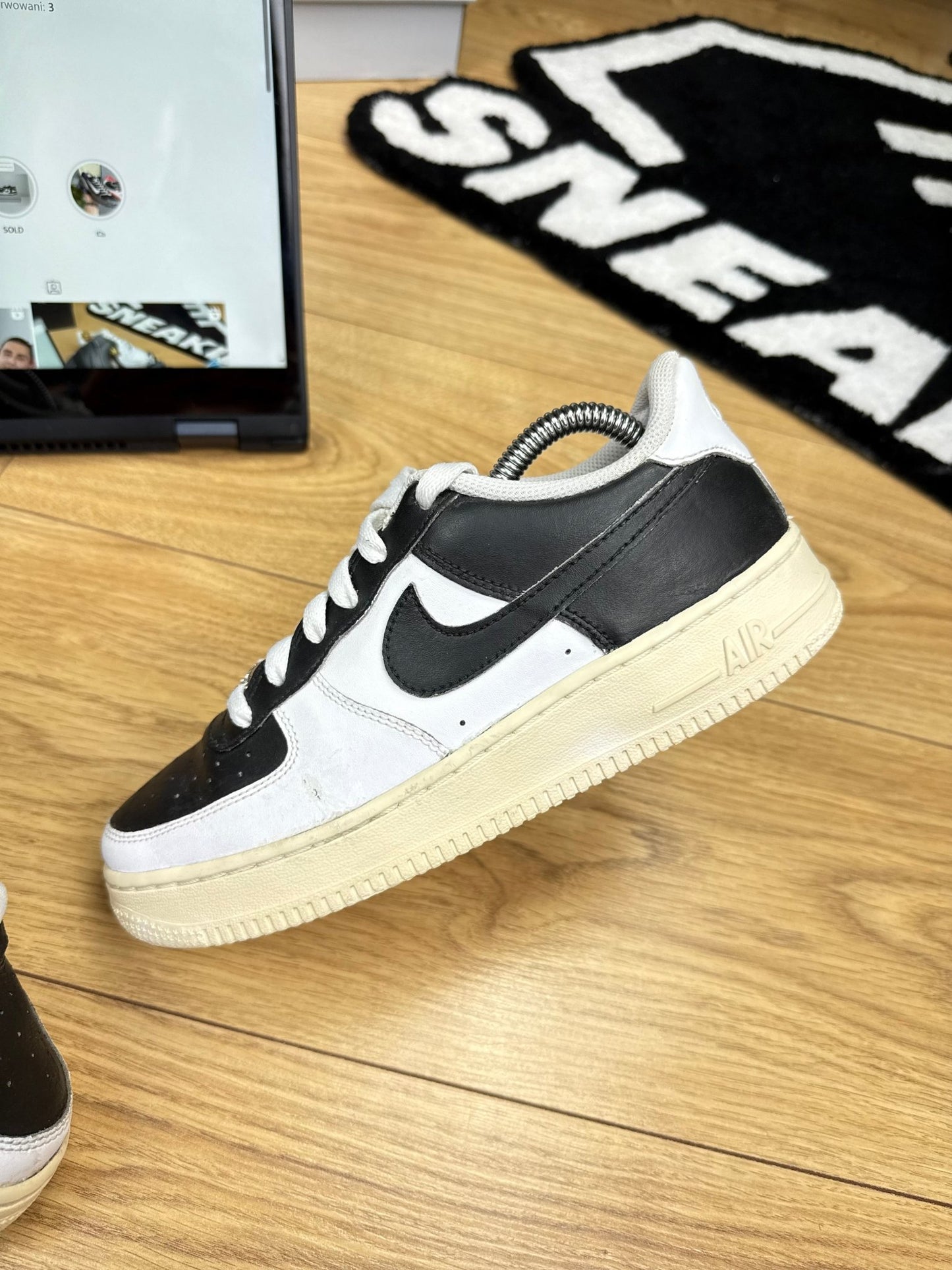 Nike Air Force 1 Low (37.5)