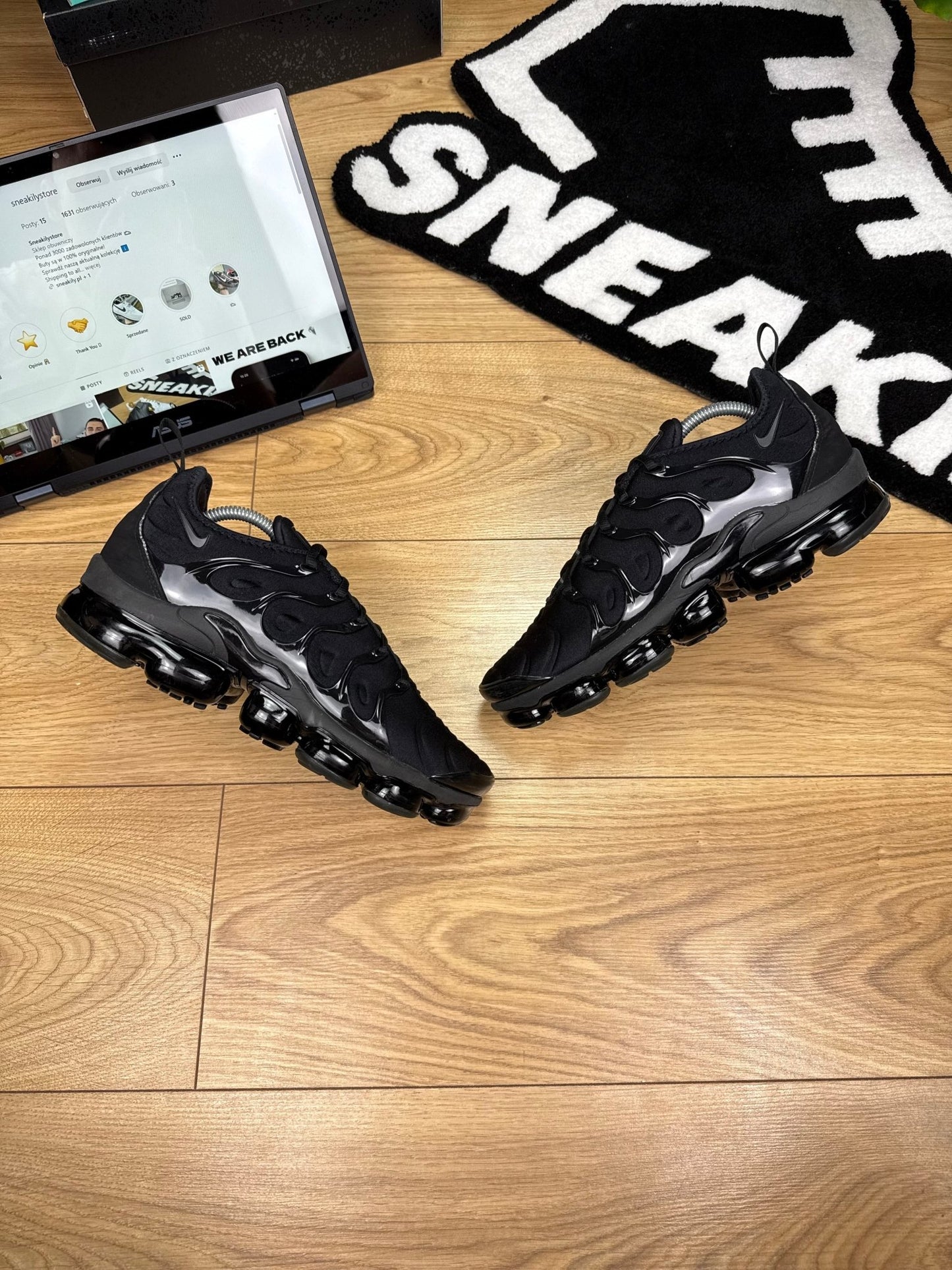 Nike Air Vapormax Plus (42.5)
