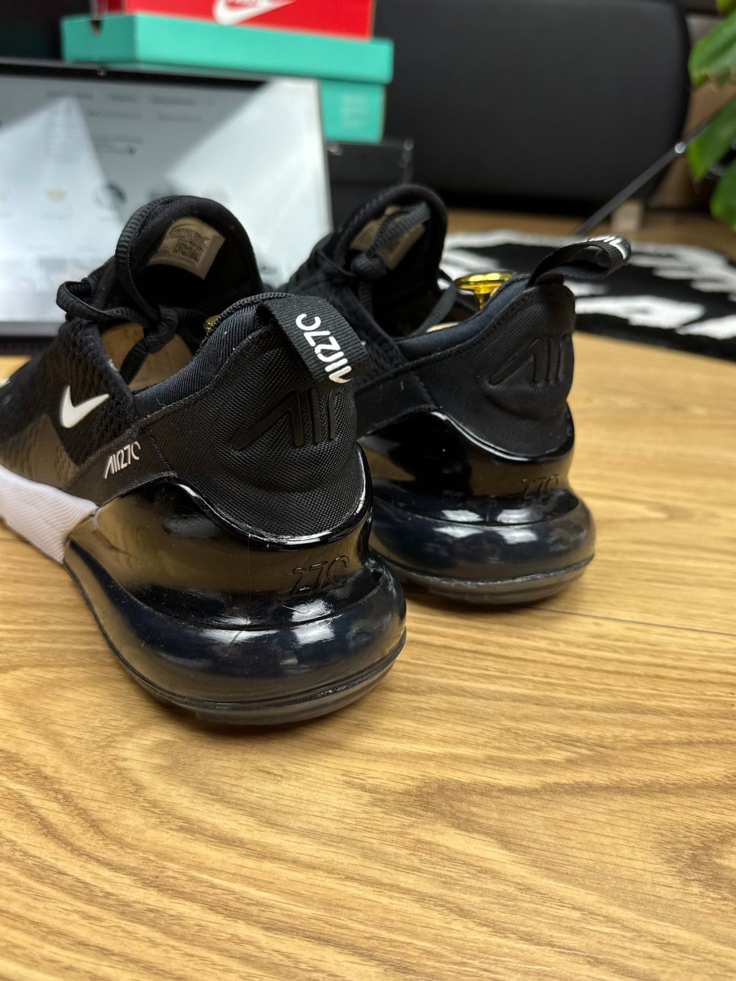 Nike Air Max 270 (42)