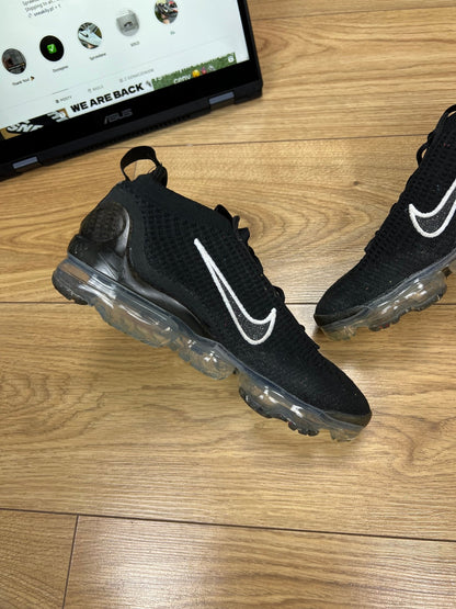 Nike Air Vapormax 2021 FK (38.5)