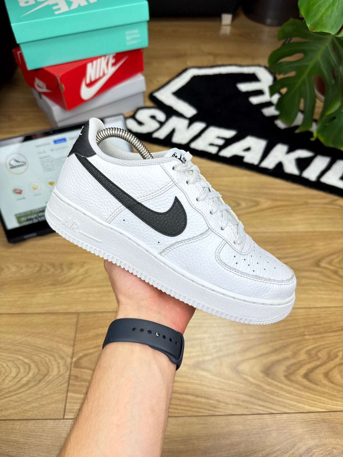 Nike Air Force 1 Low (38.5)