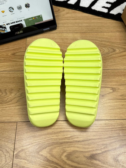 Adidas Yeezy Slides 2022/23 (42)