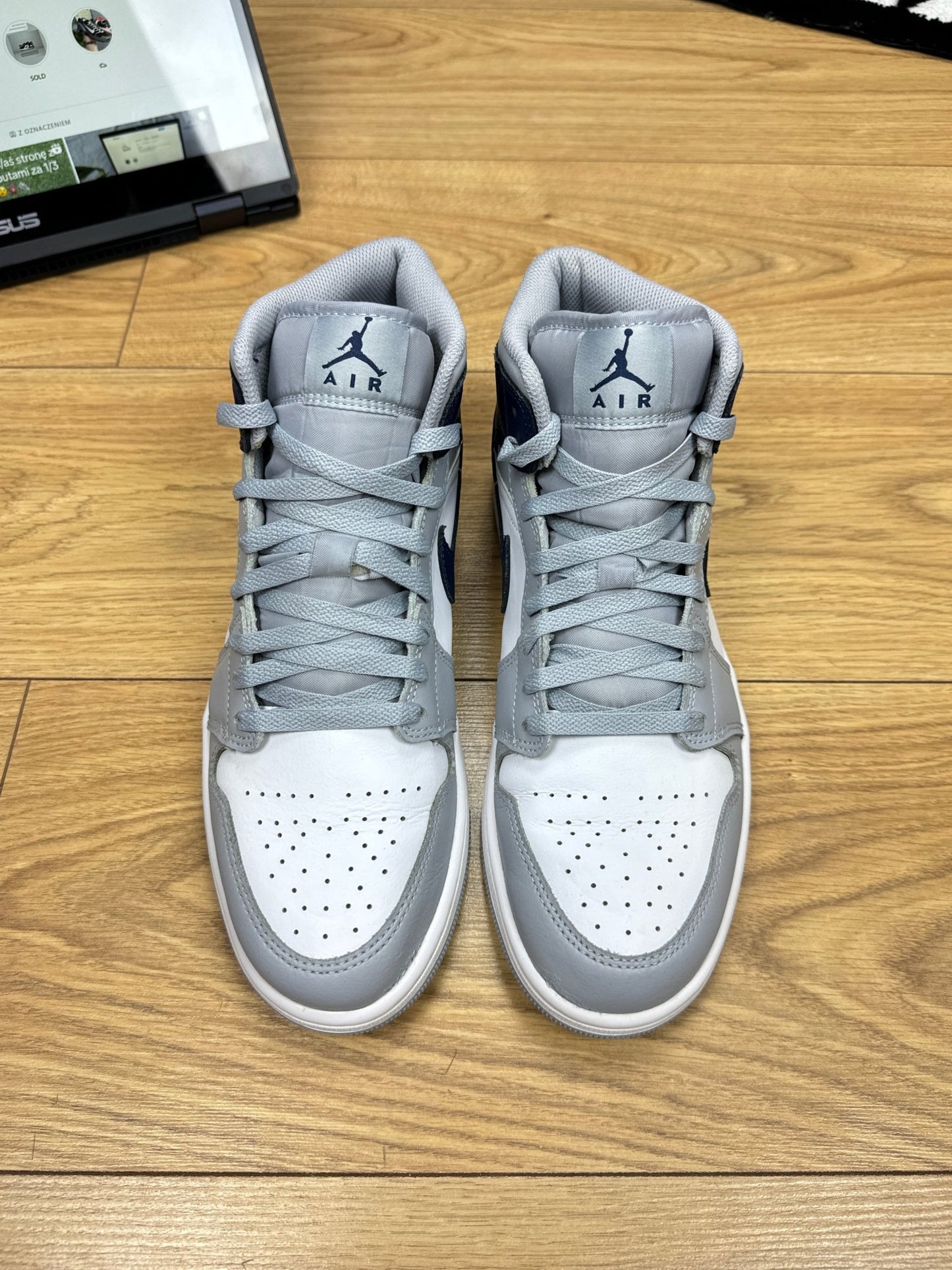 Nike Air Jordan 1 Mid (44)