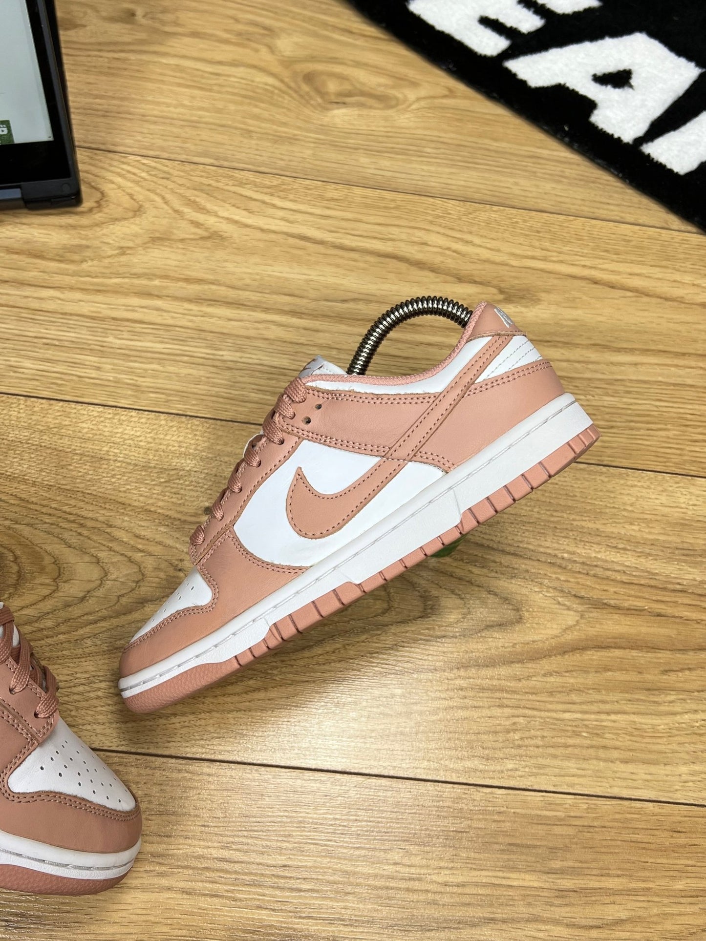 Nike Dunk Low (37.5)