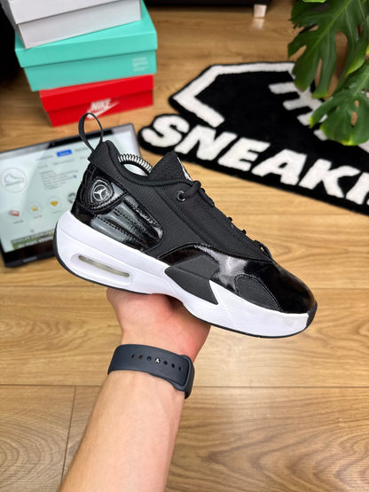 Nike Air Jordan Max Aura 6 (37.5)