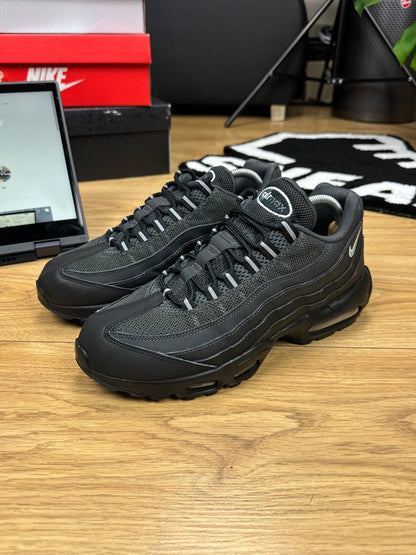 Nike Air Max 95 (42.5)