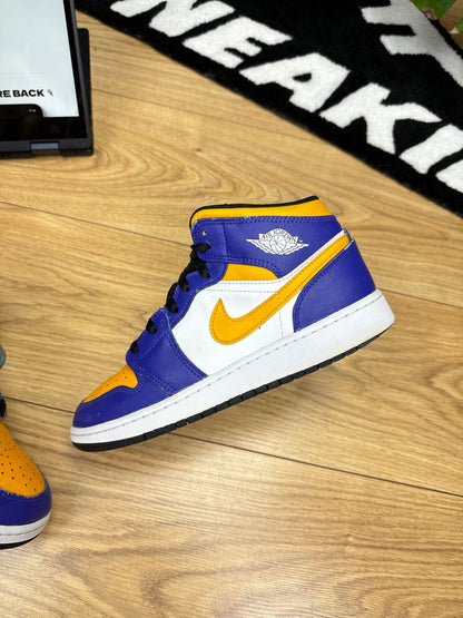 Nike Air Jordan 1 Mid (38)