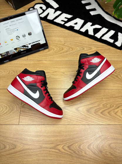 Nike Air Jordan 1 Mid (44)