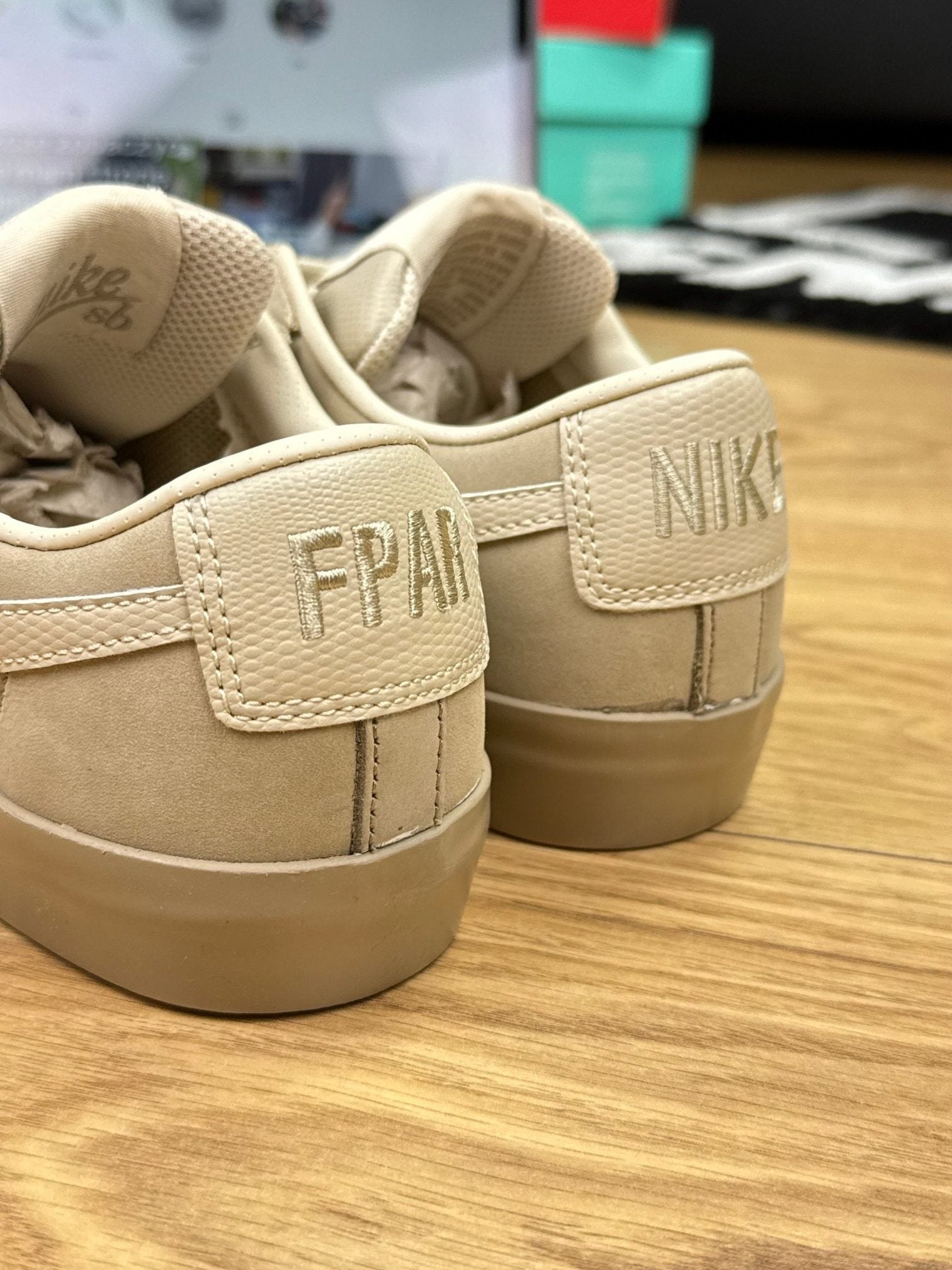 Nike Blazer Low “Khaki” (FPAR Collaboration) Blazer Low Khaki FPAR — buty sportowe męskie nowe rozmiar 38, zapiętki butów