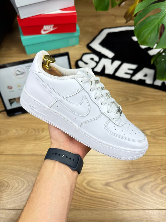 Nike Air Force 1 Low (38.5)