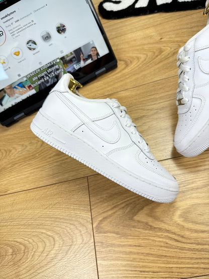 Nike Air Force 1 Low (38.5)